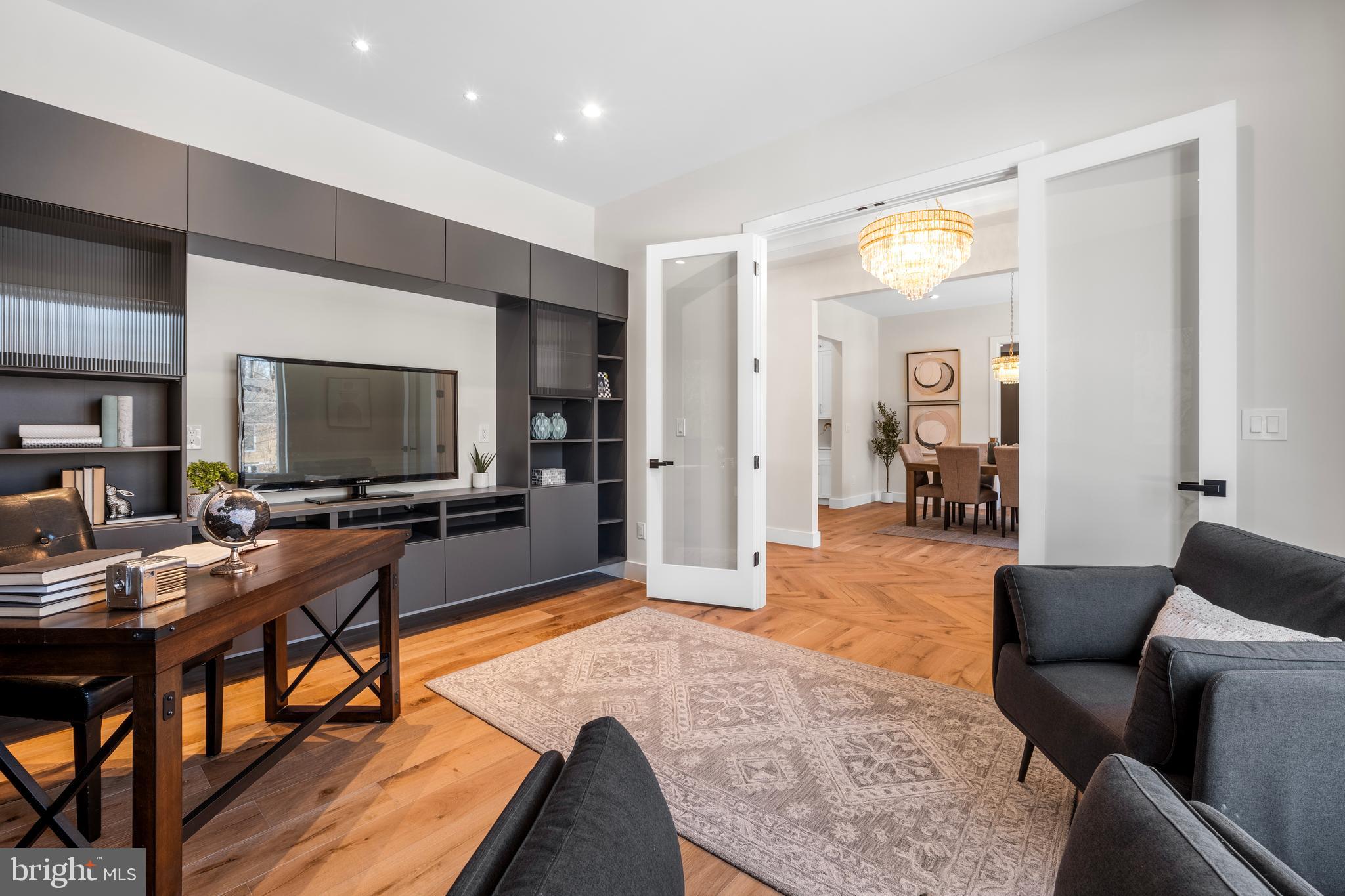 DANA HEIGHTS - Residential