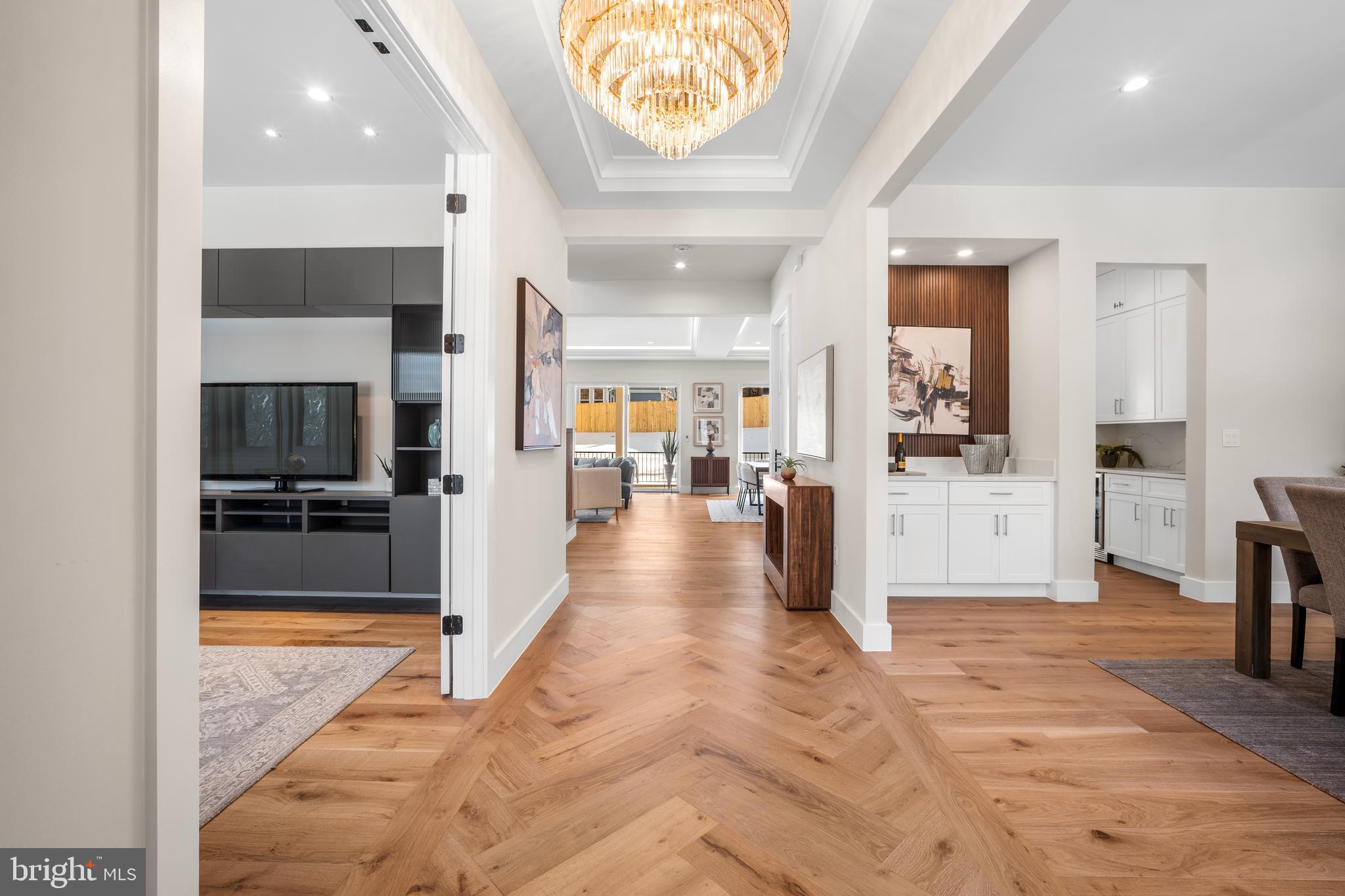 DANA HEIGHTS - Residential