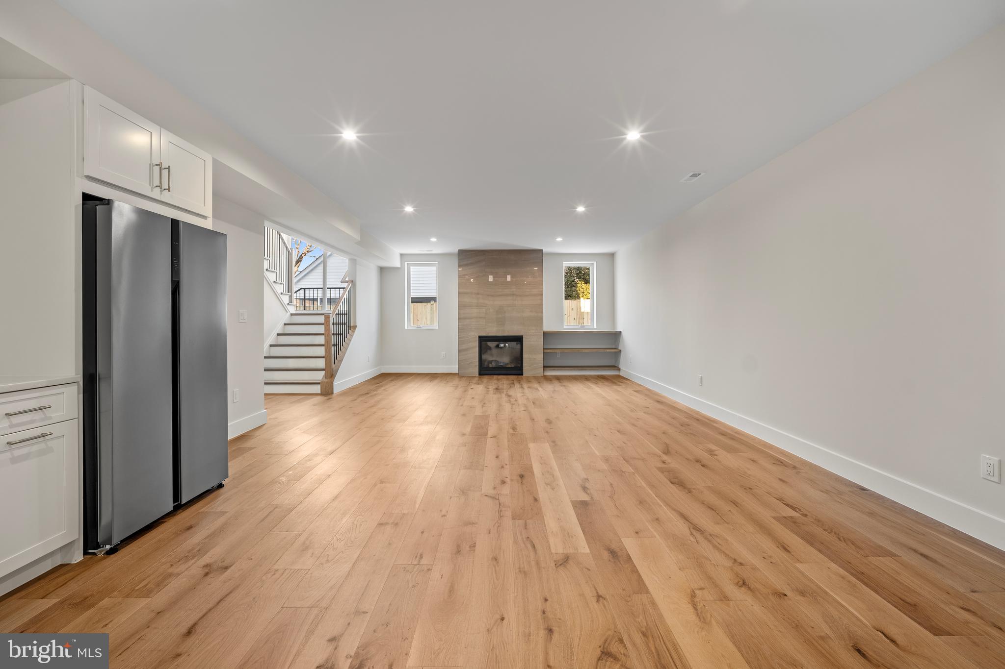 DANA HEIGHTS - Residential