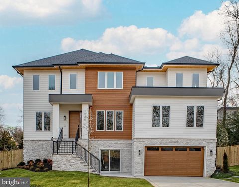 1935 FOXHALL ROAD MCLEAN VA 22101