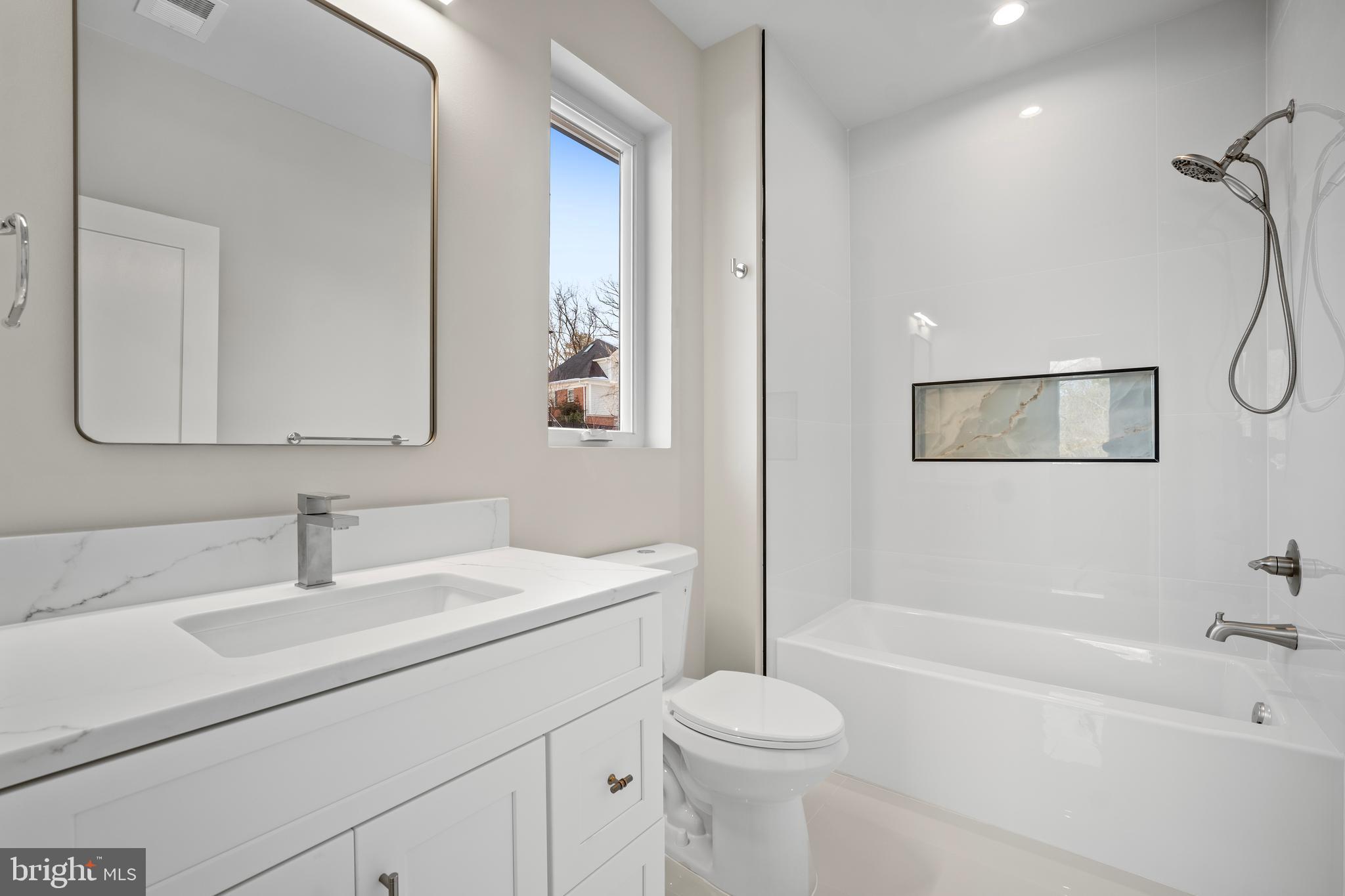 DANA HEIGHTS - Residential