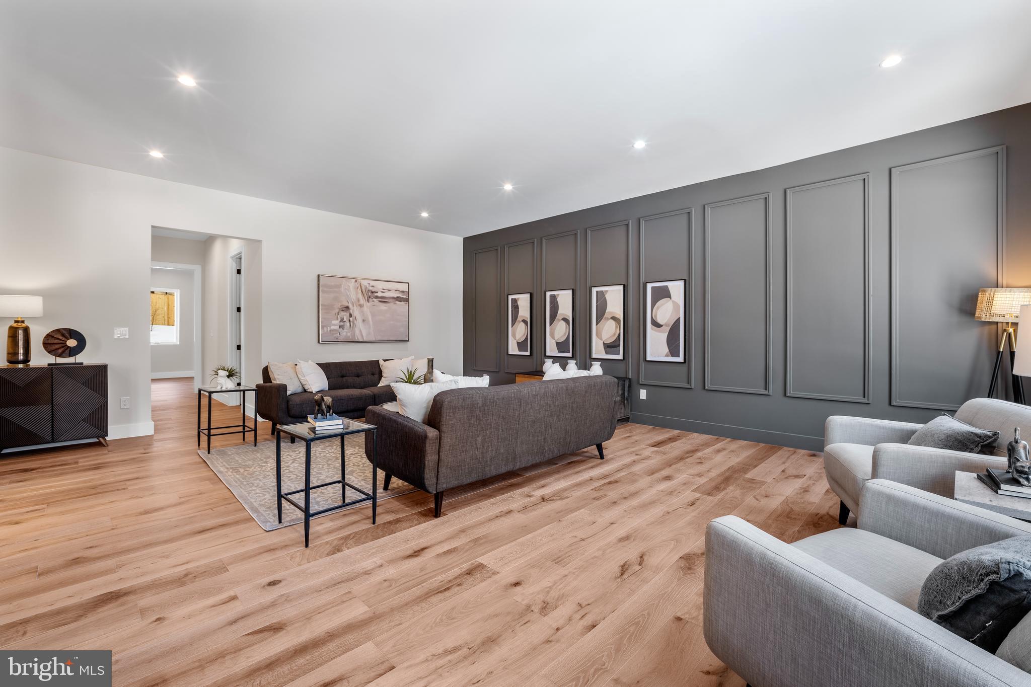 DANA HEIGHTS - Residential