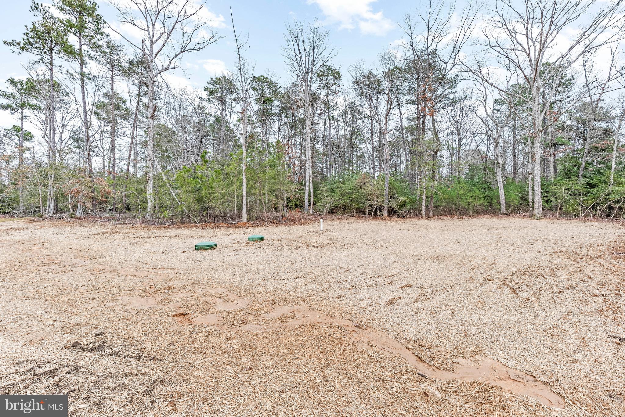 HAWKS NEST - Residential