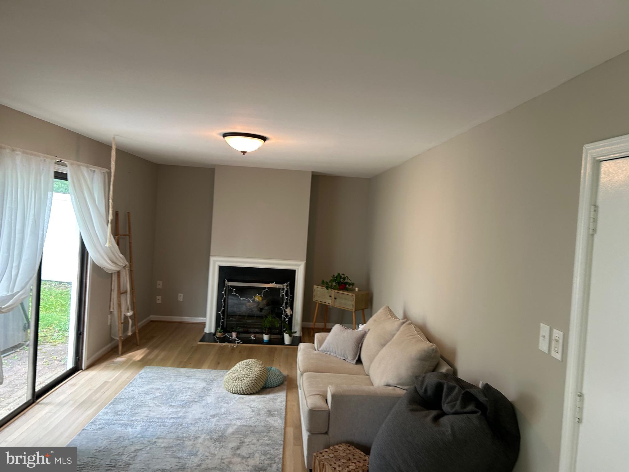 FRANKLIN PARK - Residential Lease