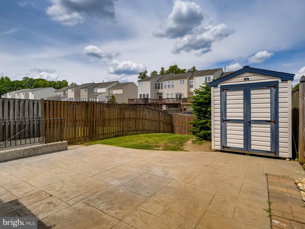 CONSTANT FRIENDSHIP - Residential