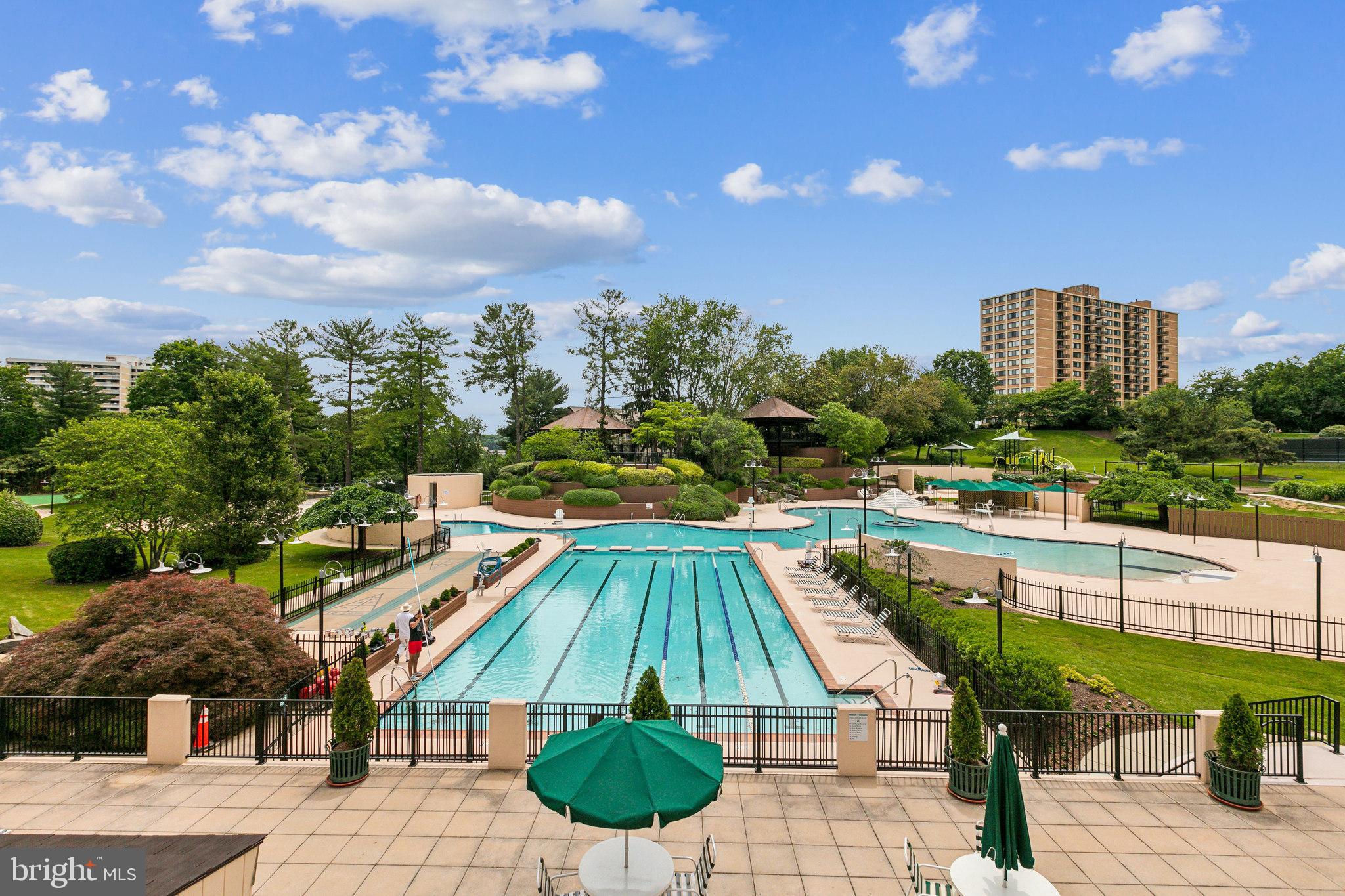 WATERGATE AT LANDMARK - Residential