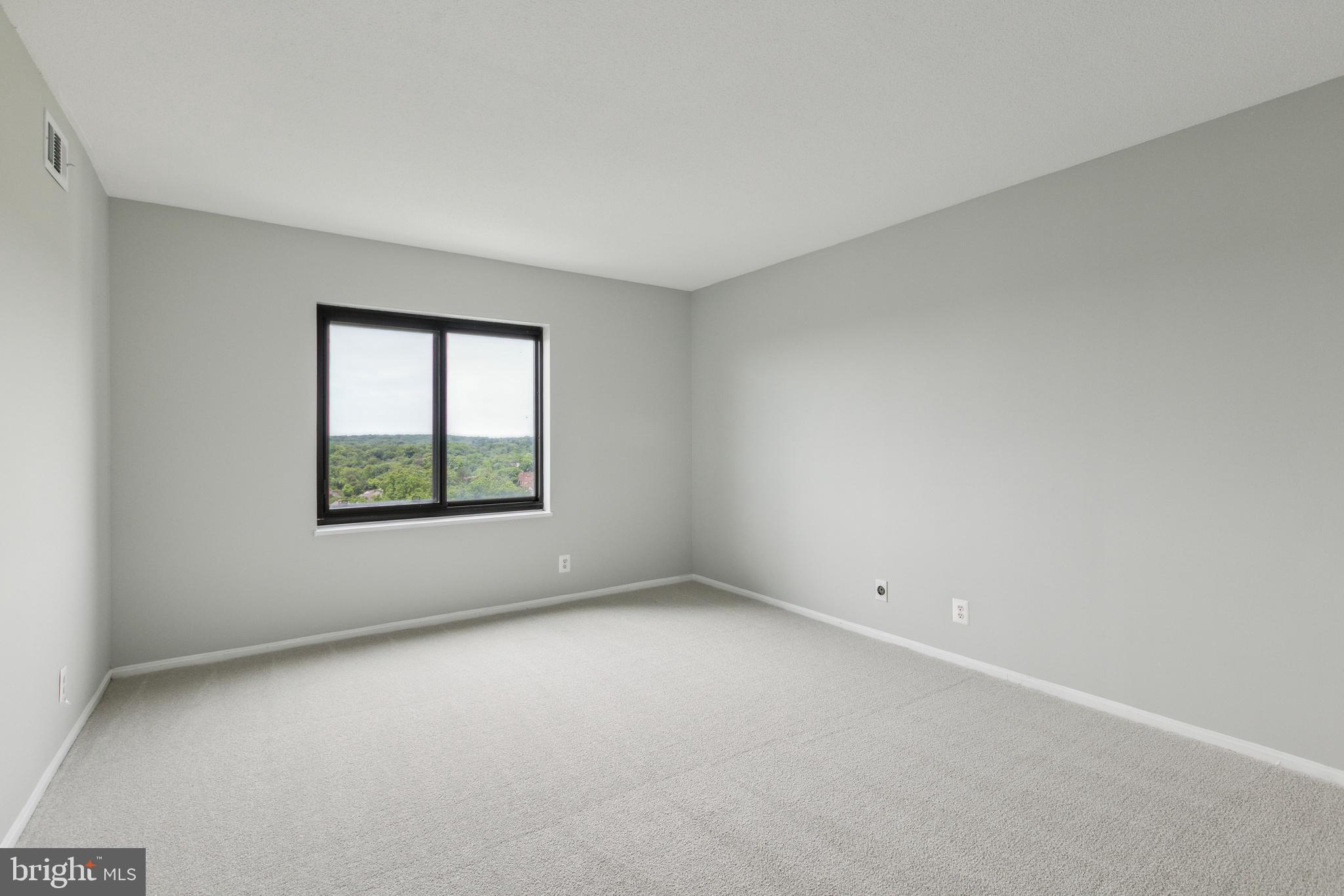 WATERGATE AT LANDMARK - Residential