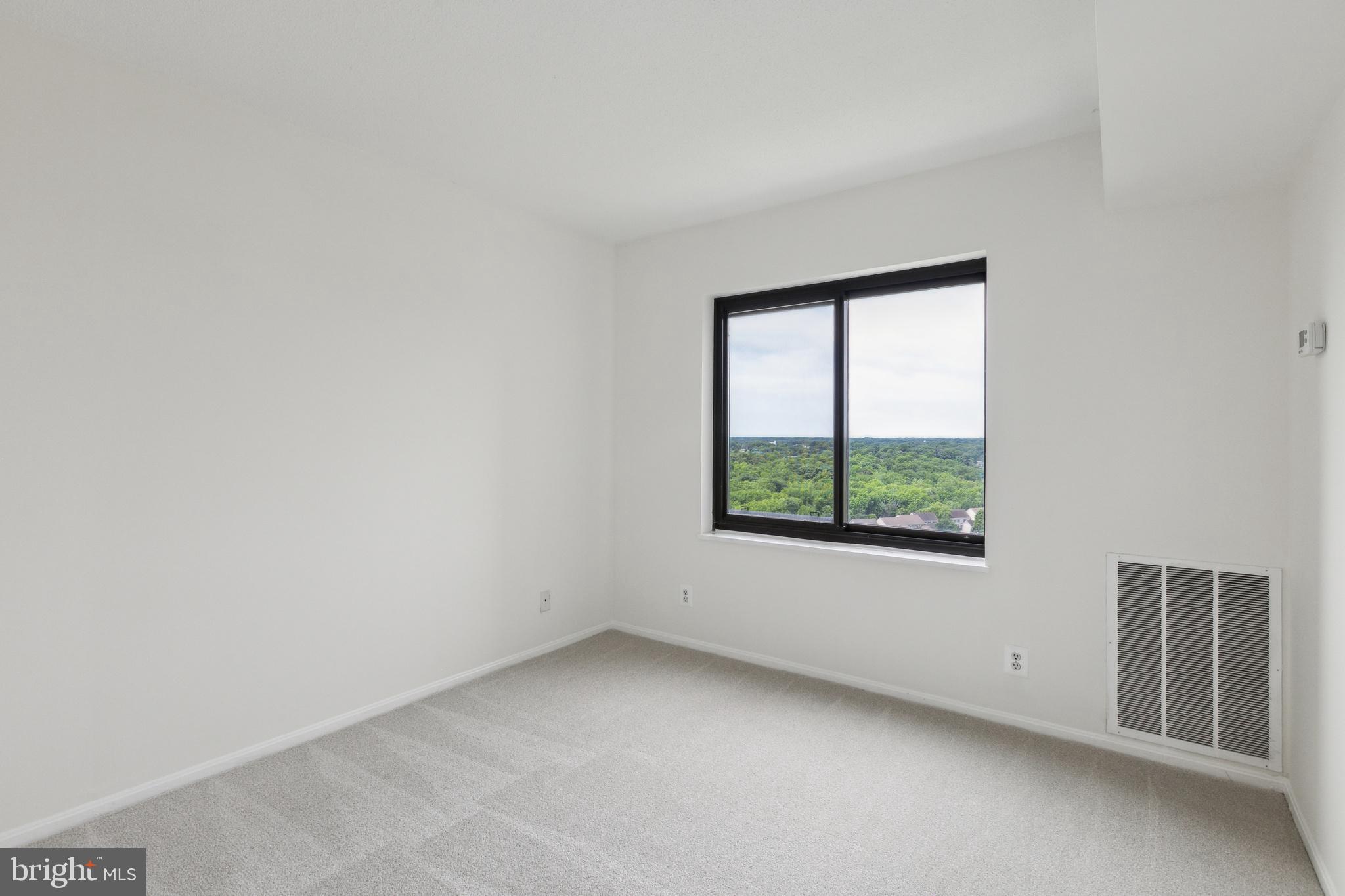 WATERGATE AT LANDMARK - Residential