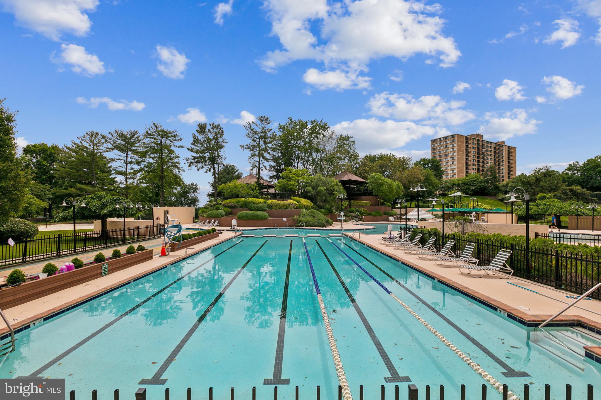 WATERGATE AT LANDMARK - Residential