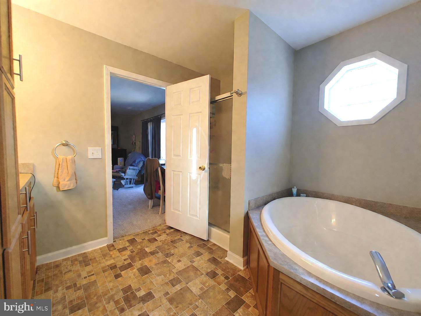 CABIN POINT - Residential