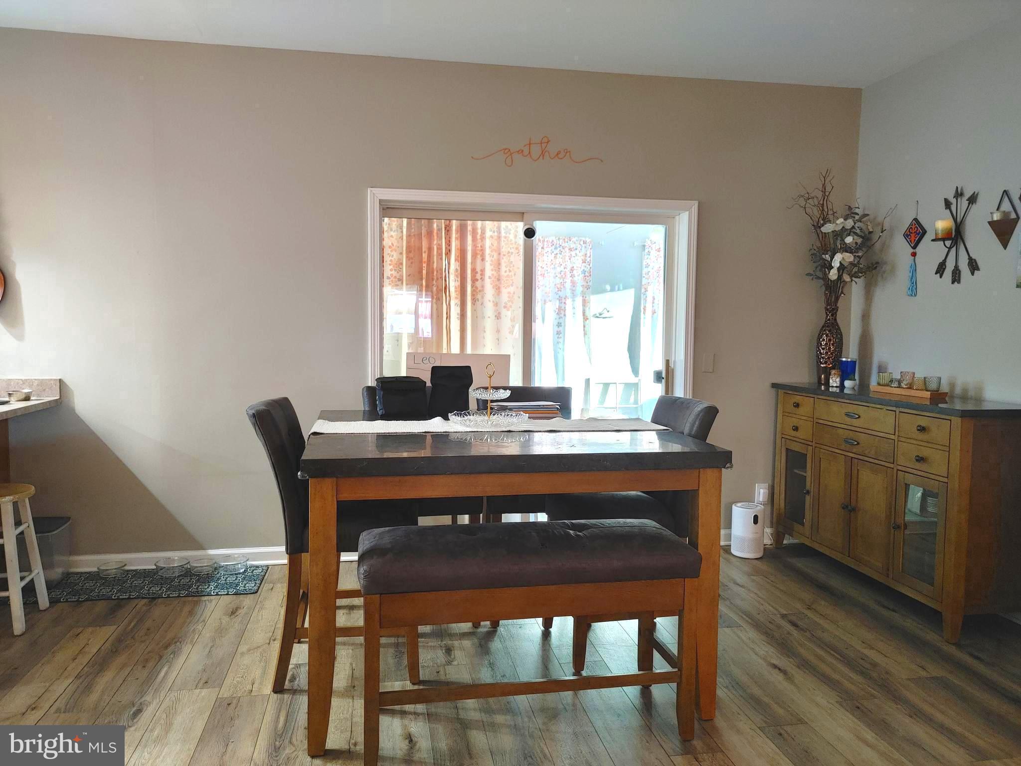 CABIN POINT - Residential