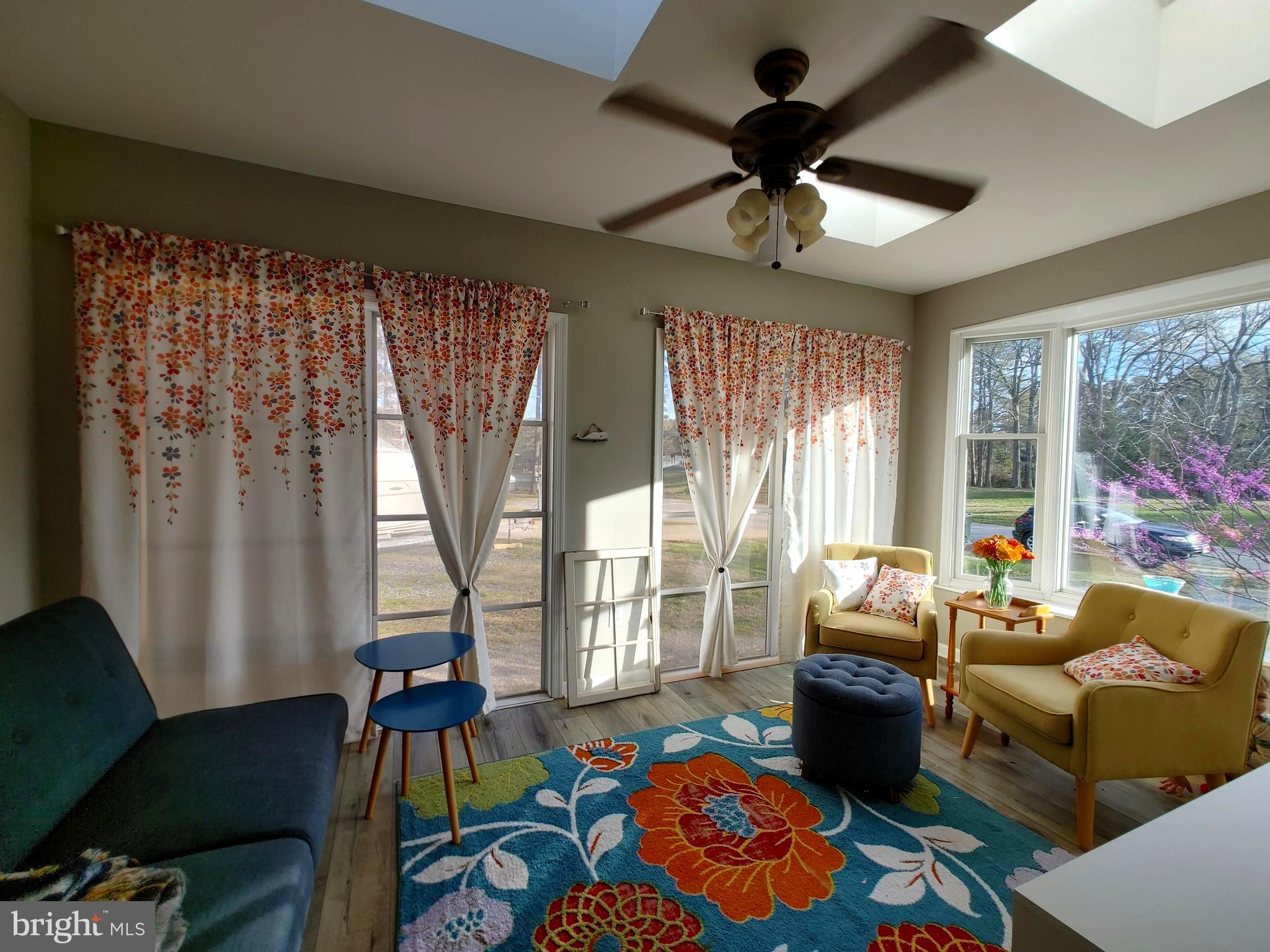 CABIN POINT - Residential