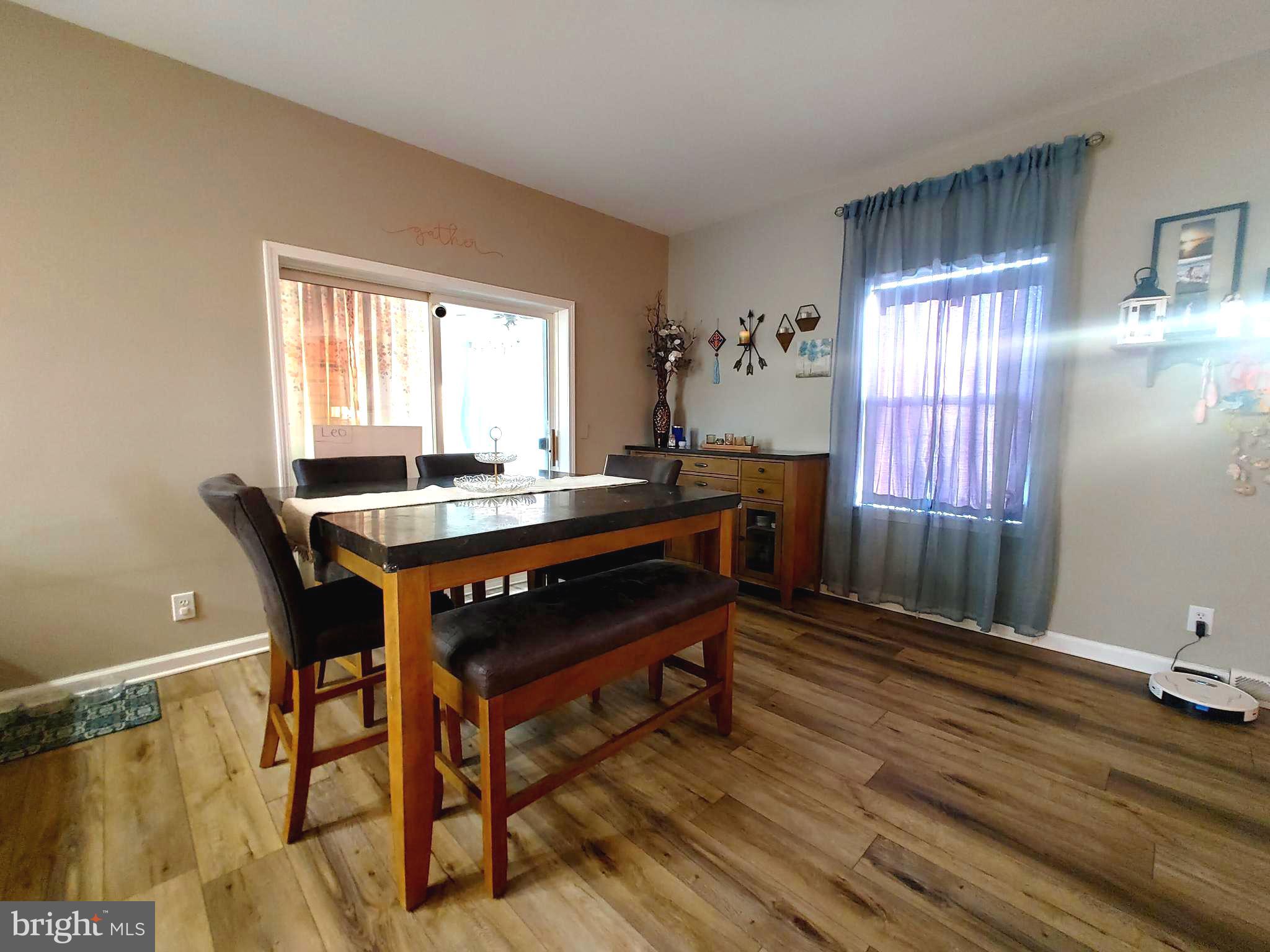 CABIN POINT - Residential