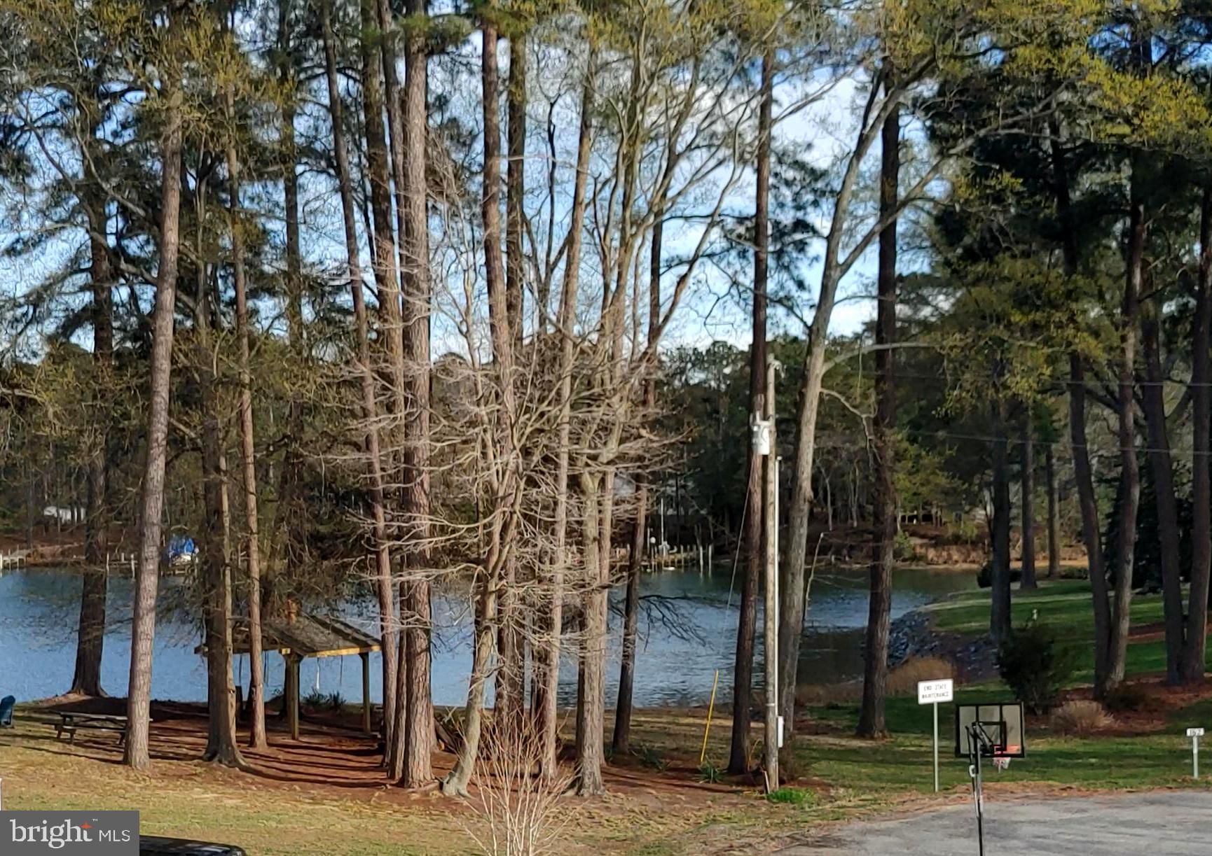 CABIN POINT - Residential