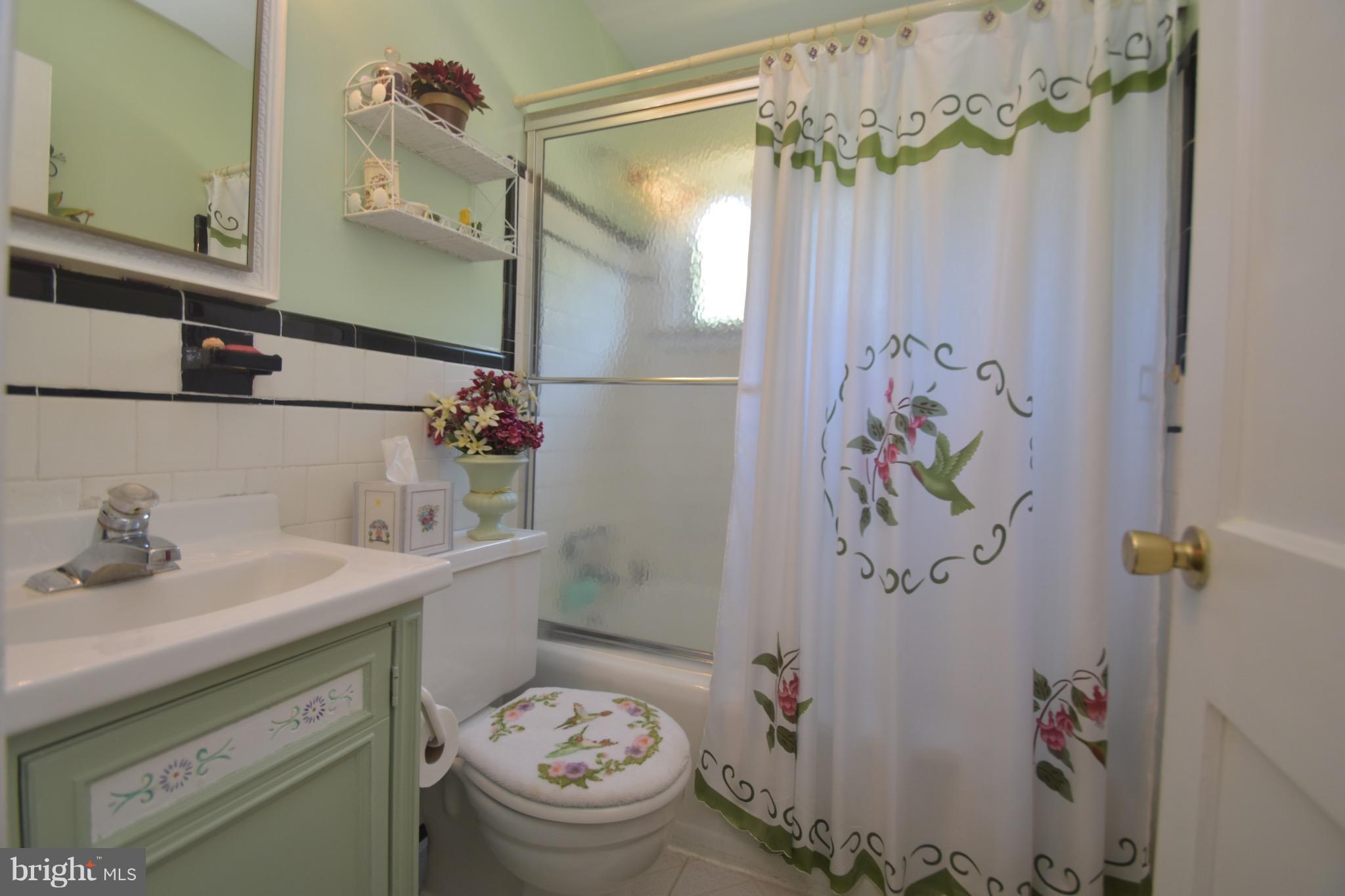 ARBOUR MANOR - Residential