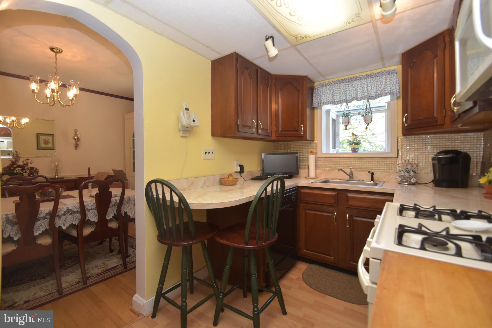 ARBOUR MANOR - Residential