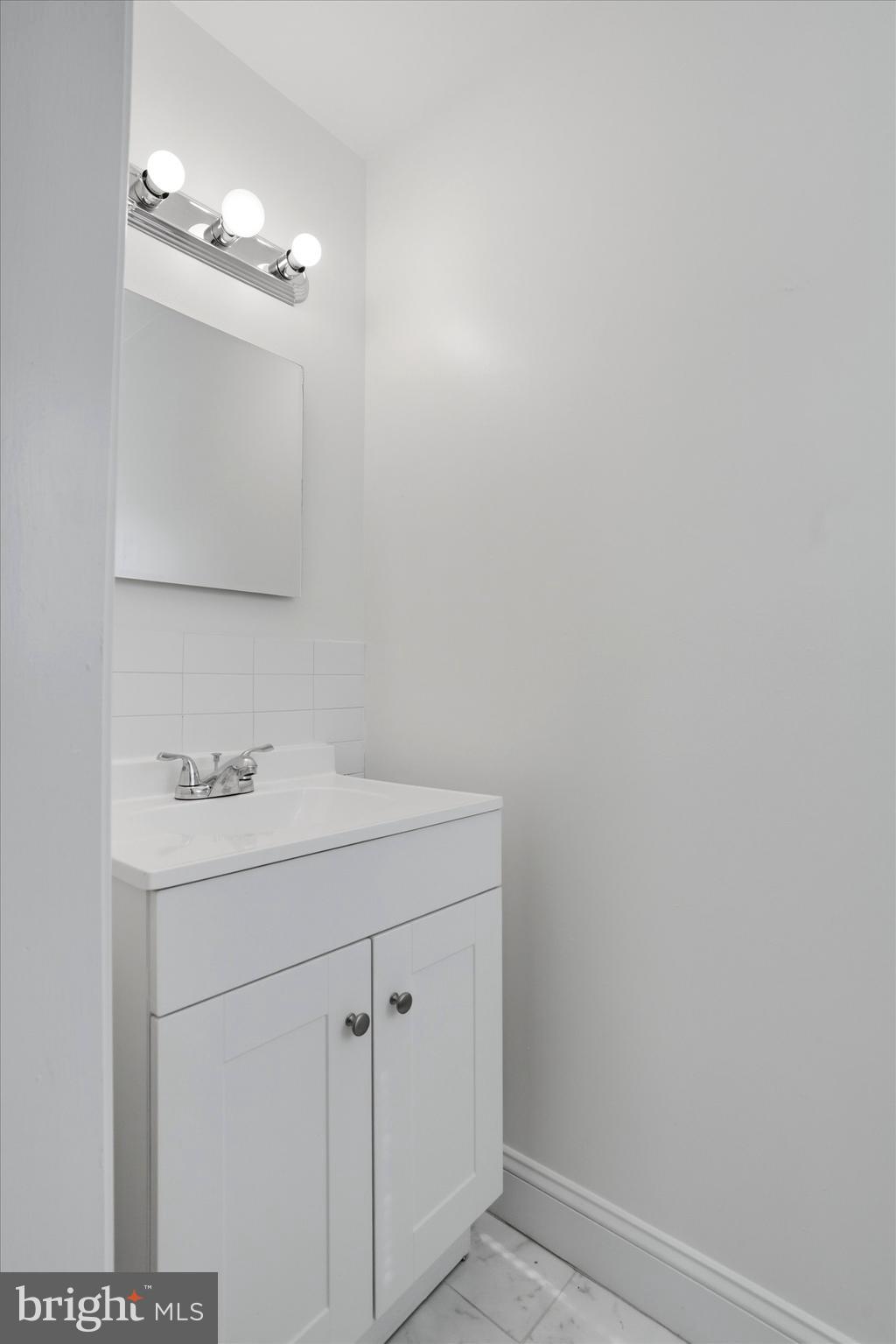 MEADOWLANDS MANOR - Residential