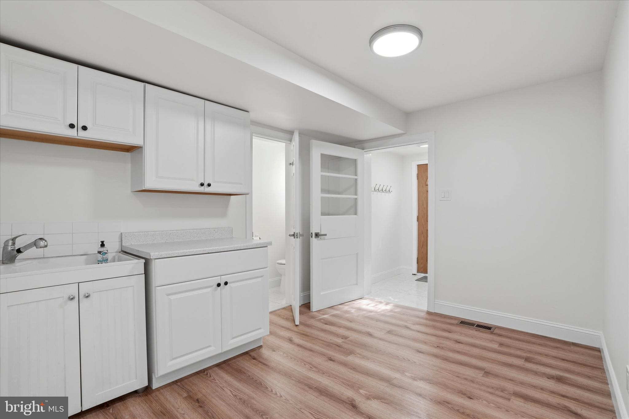 MEADOWLANDS MANOR - Residential