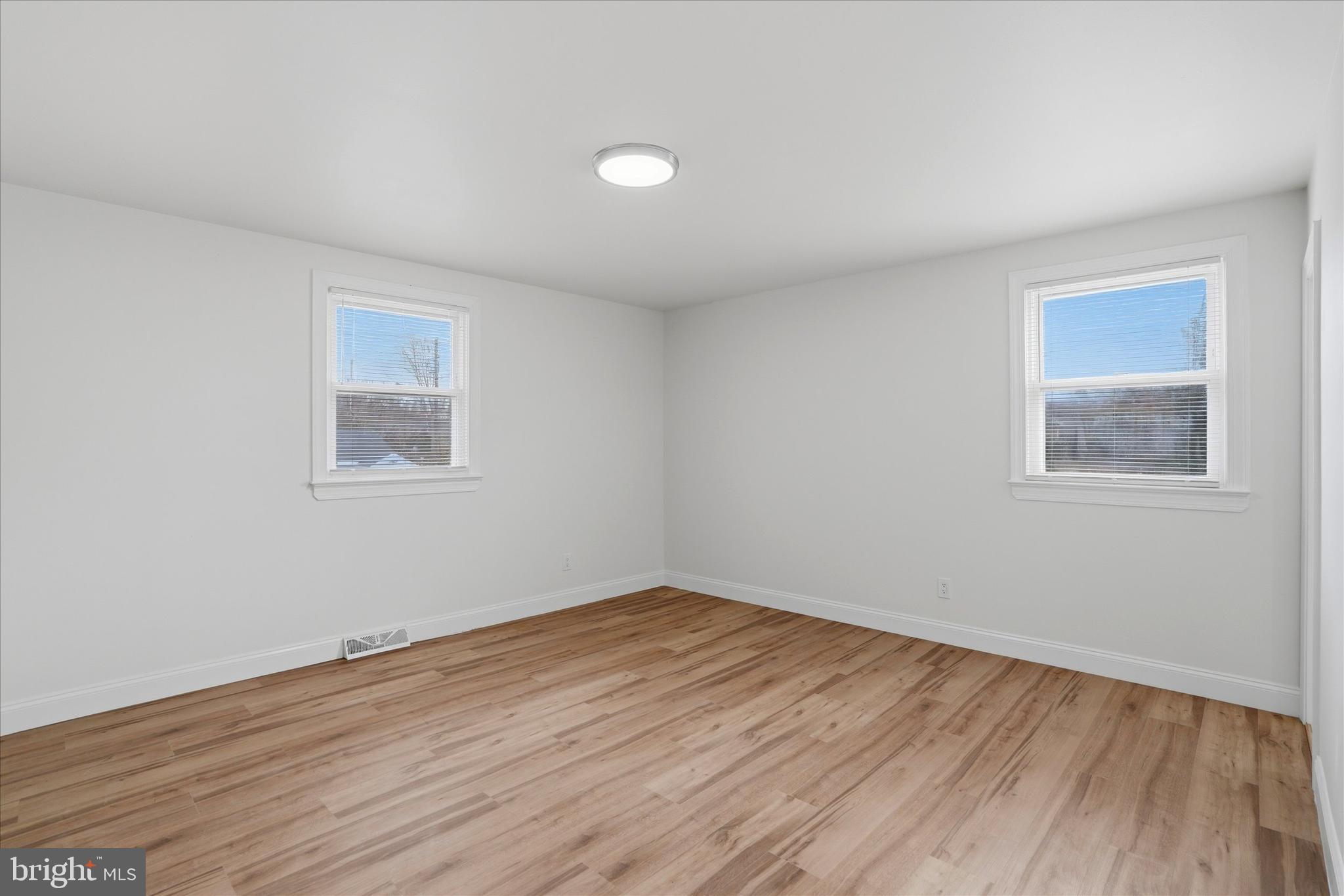 MEADOWLANDS MANOR - Residential