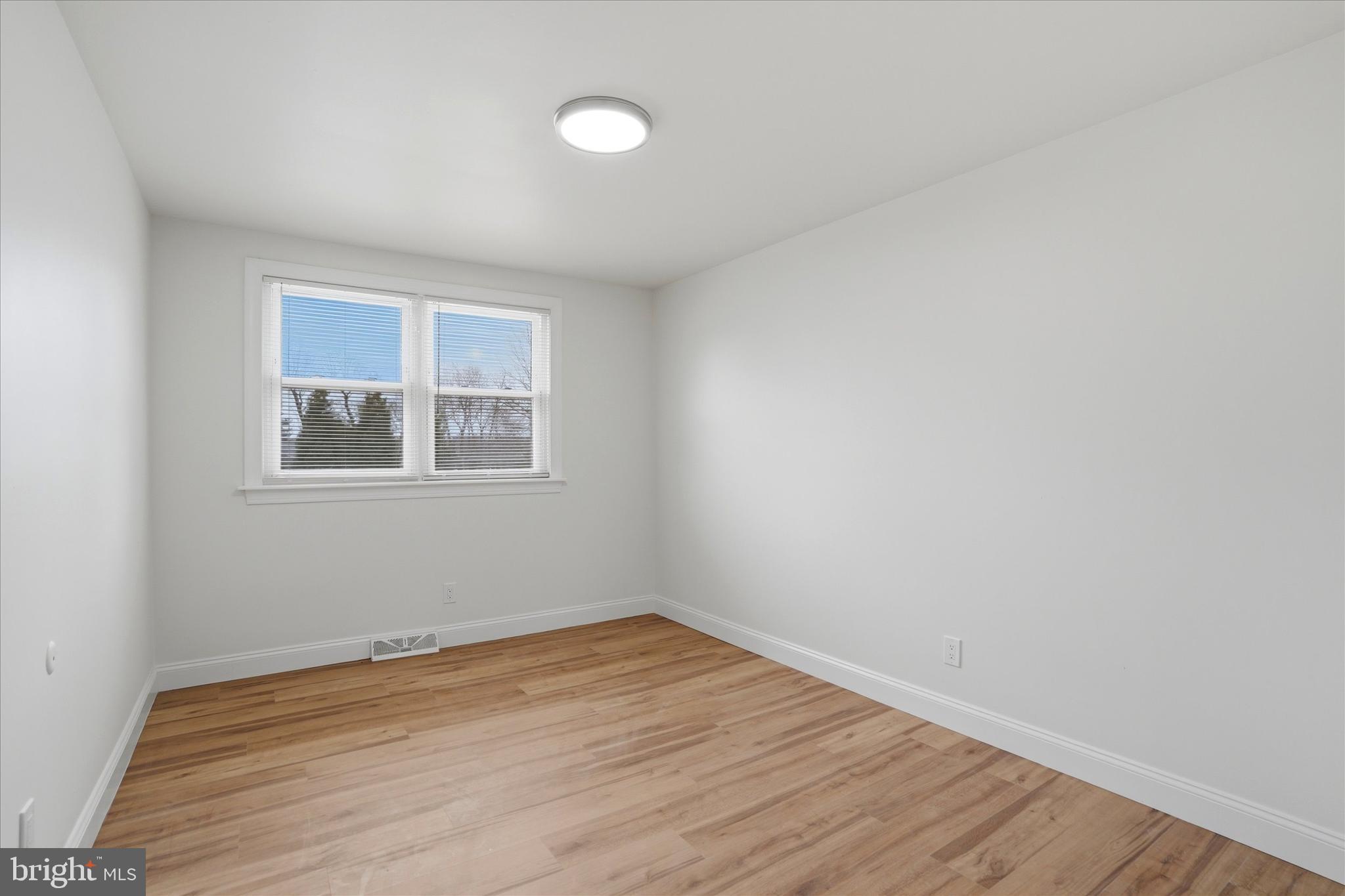 MEADOWLANDS MANOR - Residential