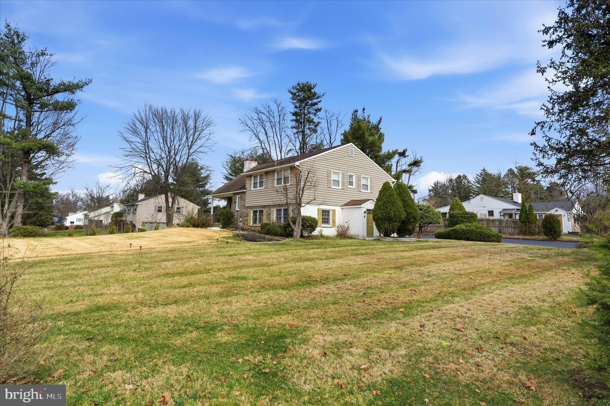 MEADOWLANDS MANOR - Residential