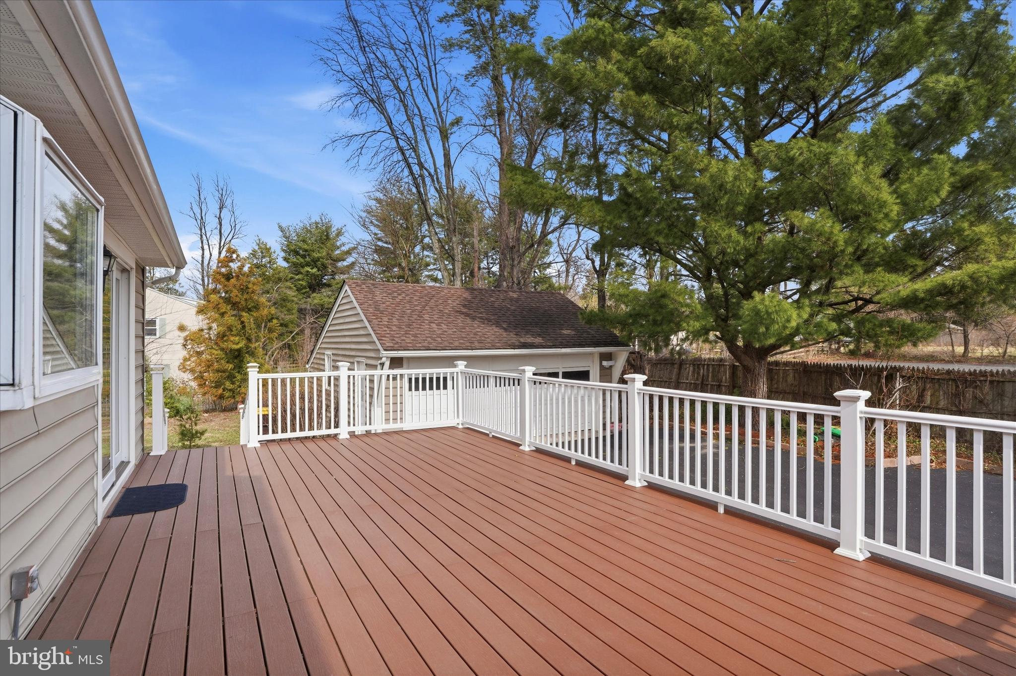 MEADOWLANDS MANOR - Residential