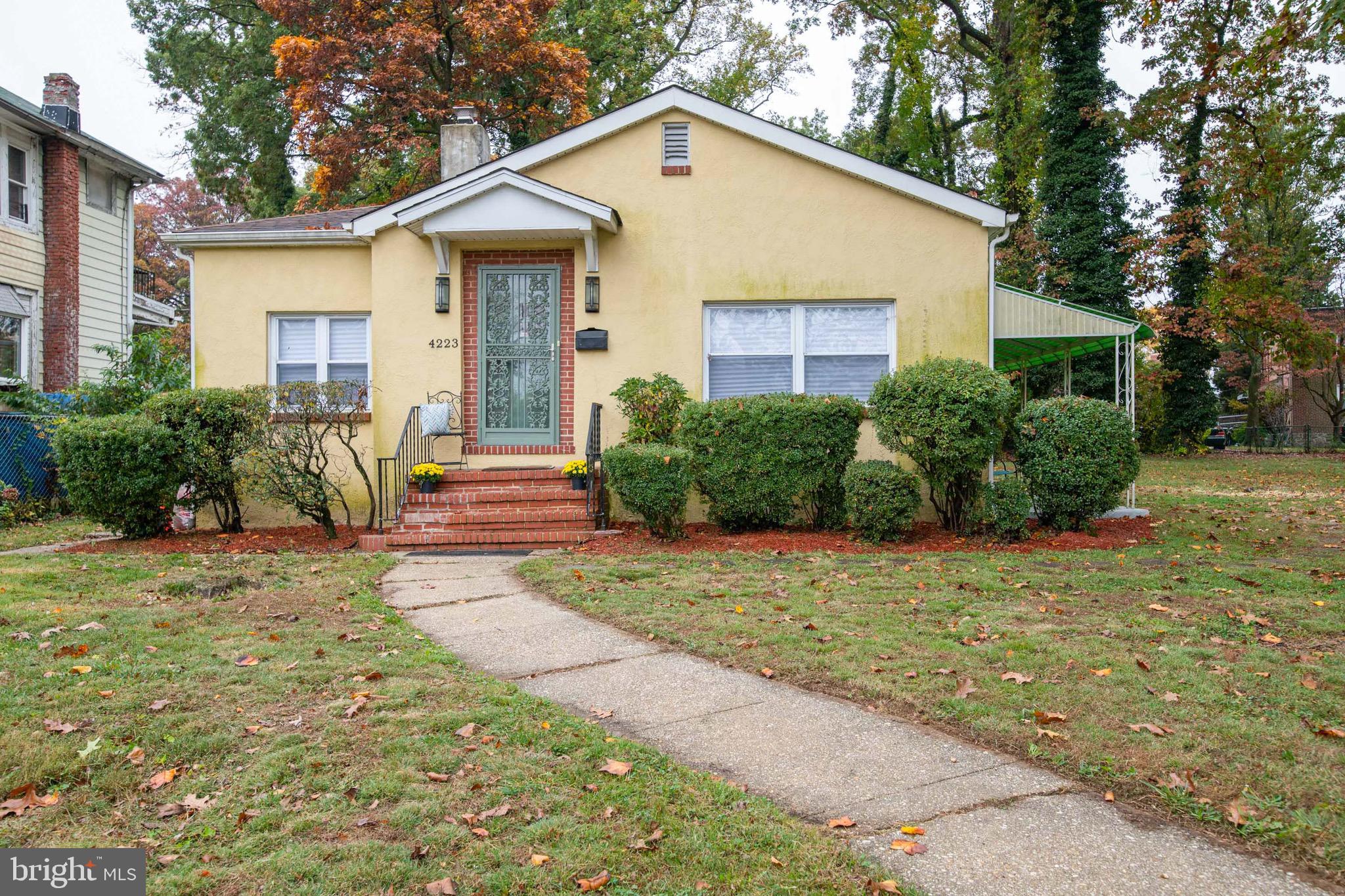 WEST ARLINGTON - Residential