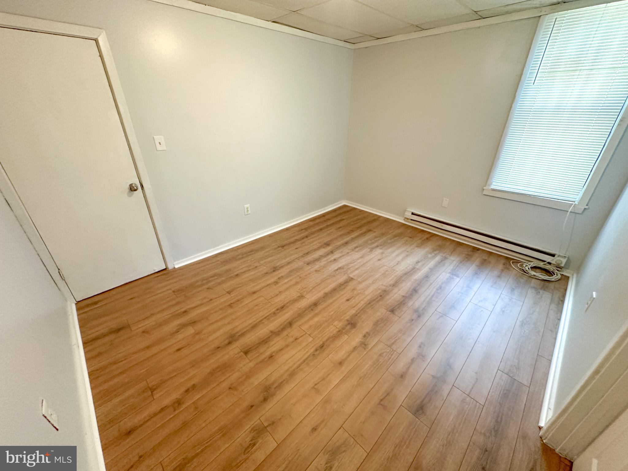 FRANKFORD - Residential Lease