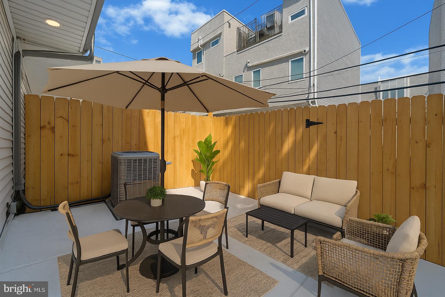 POINT BREEZE - Residential