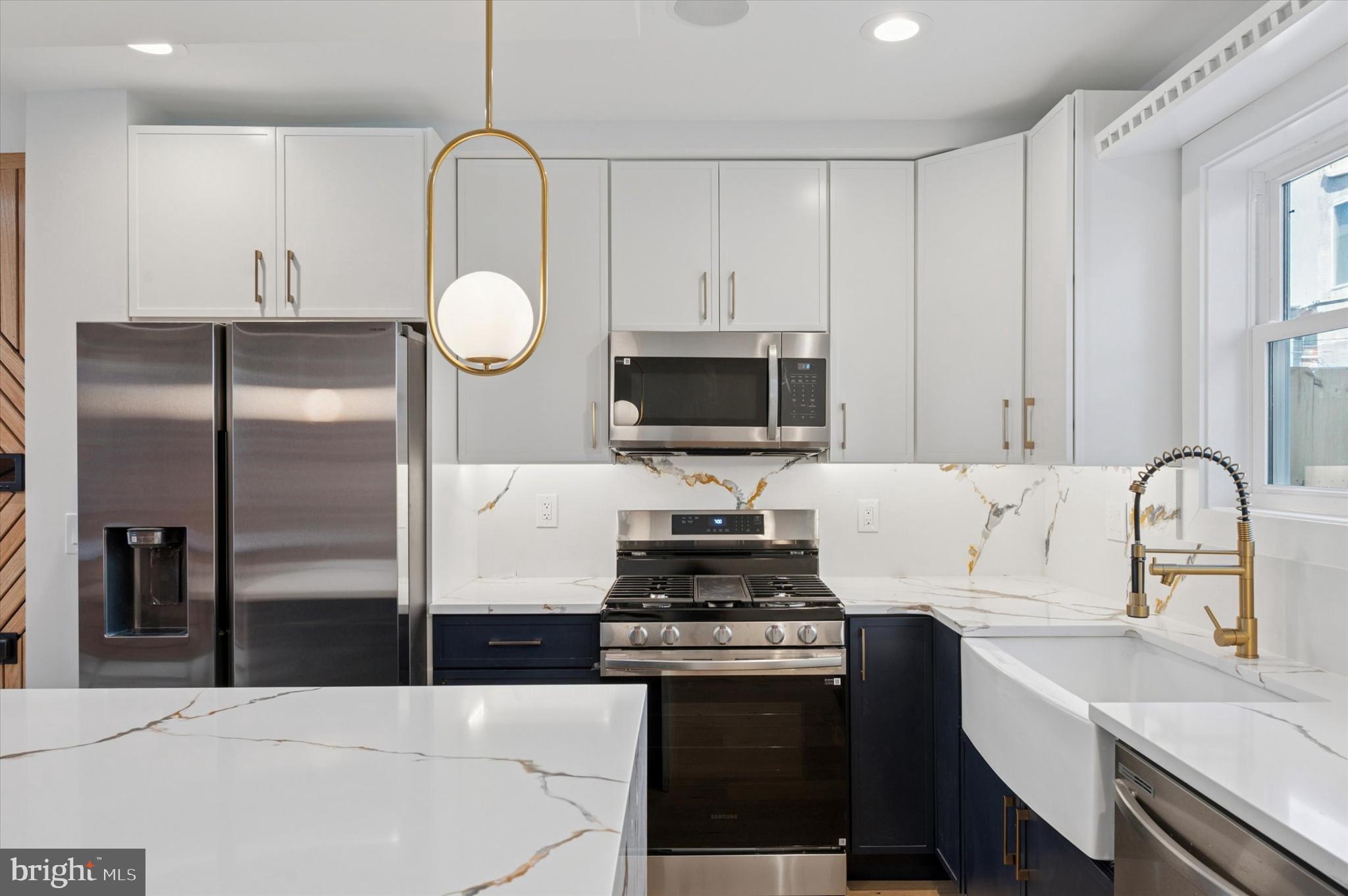 POINT BREEZE - Residential