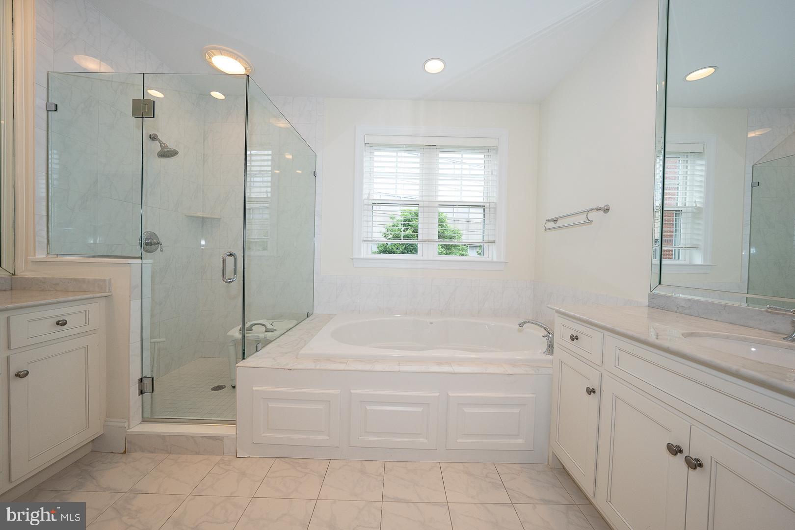 WHITEHALL - Residential