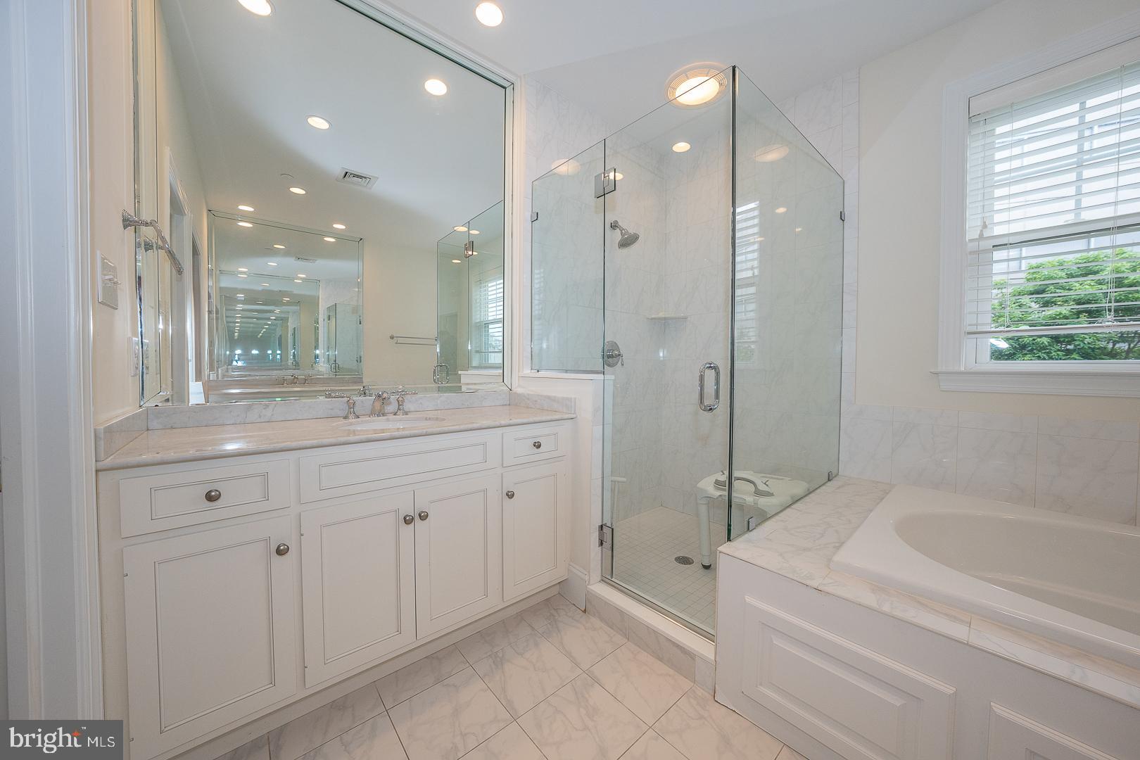 WHITEHALL - Residential