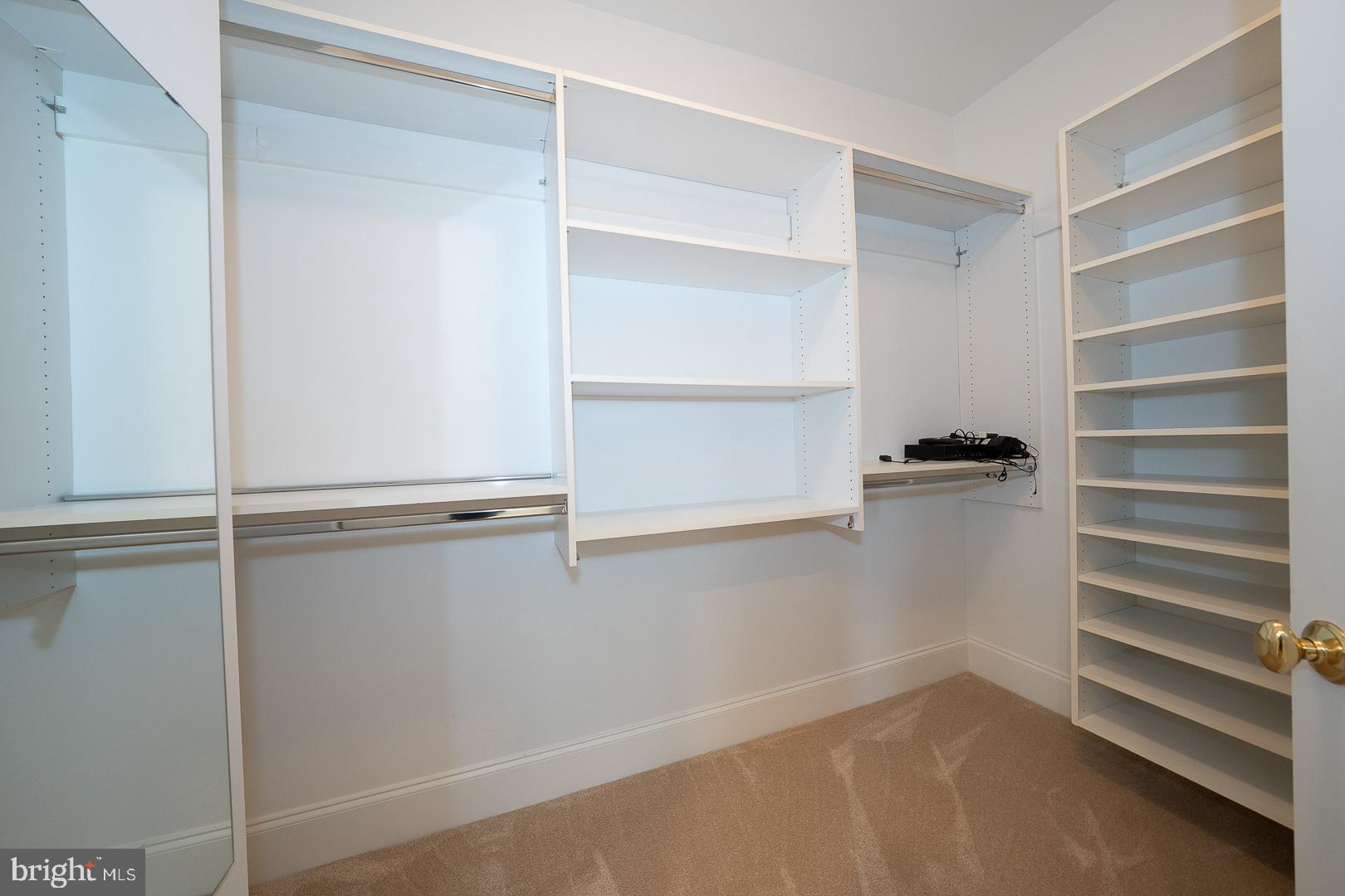 WHITEHALL - Residential