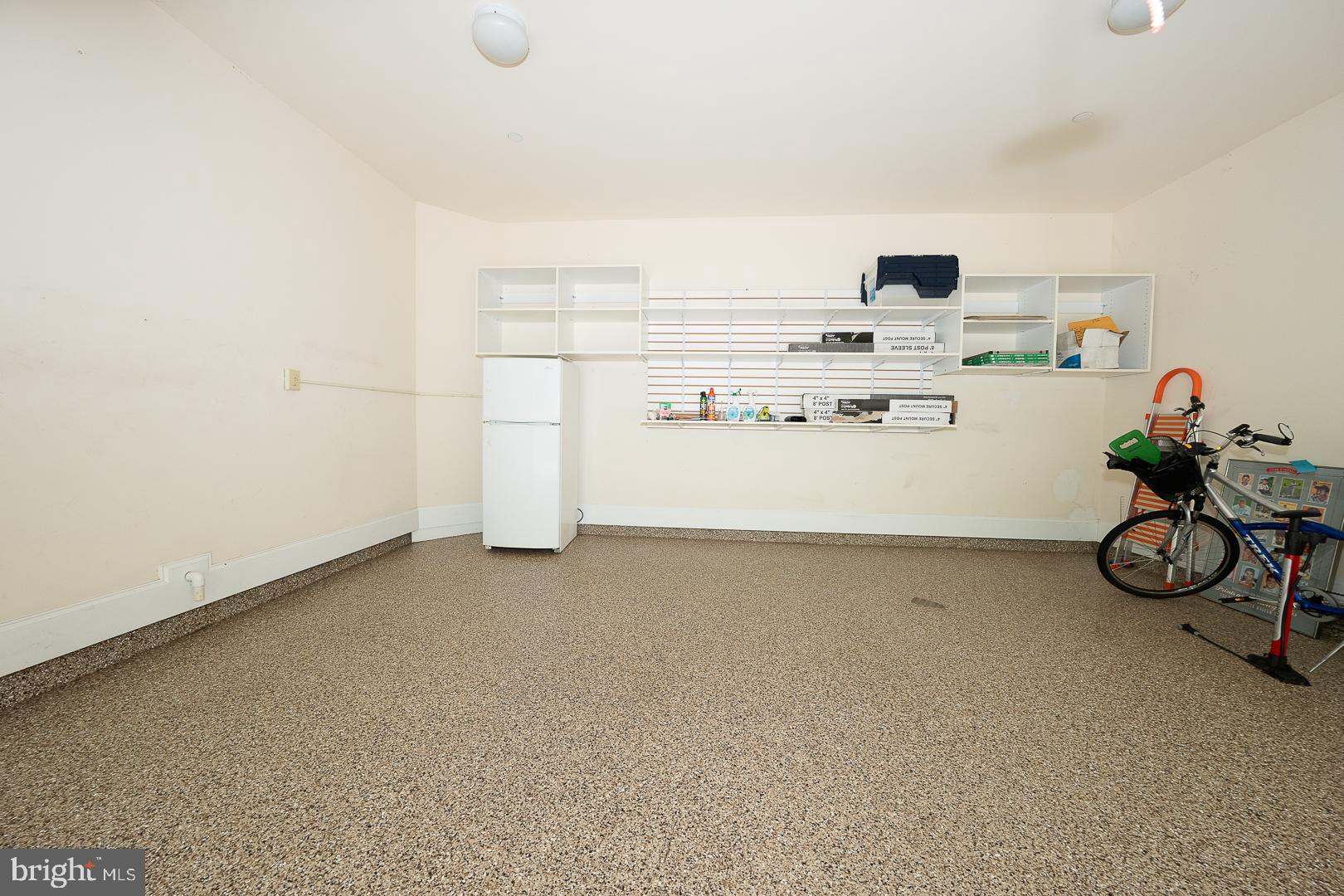 WHITEHALL - Residential