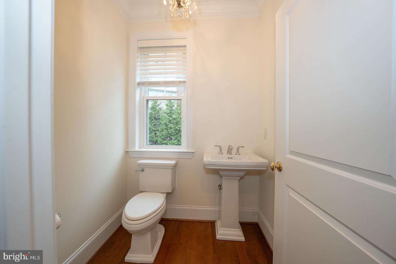 WHITEHALL - Residential