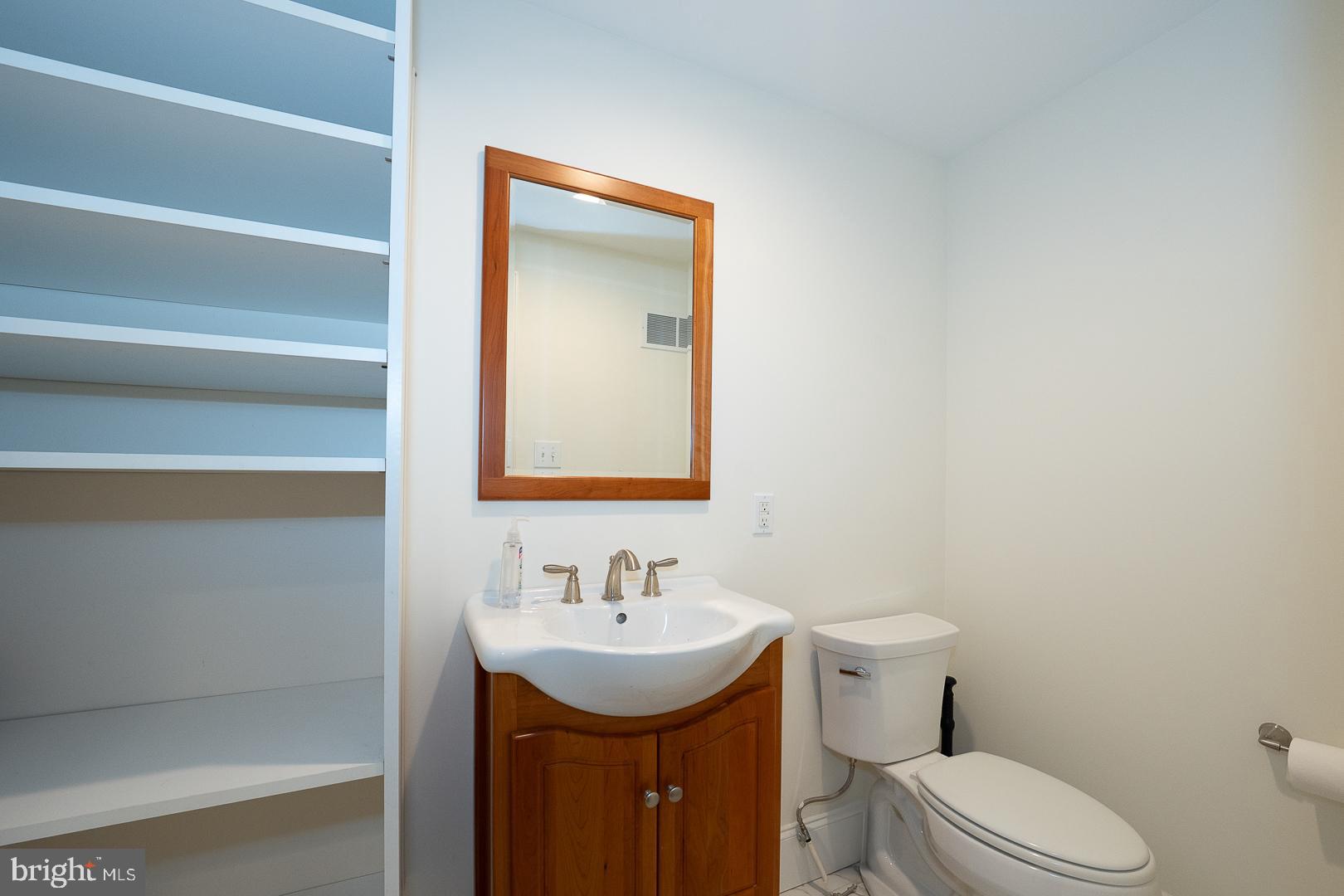 WHITEHALL - Residential