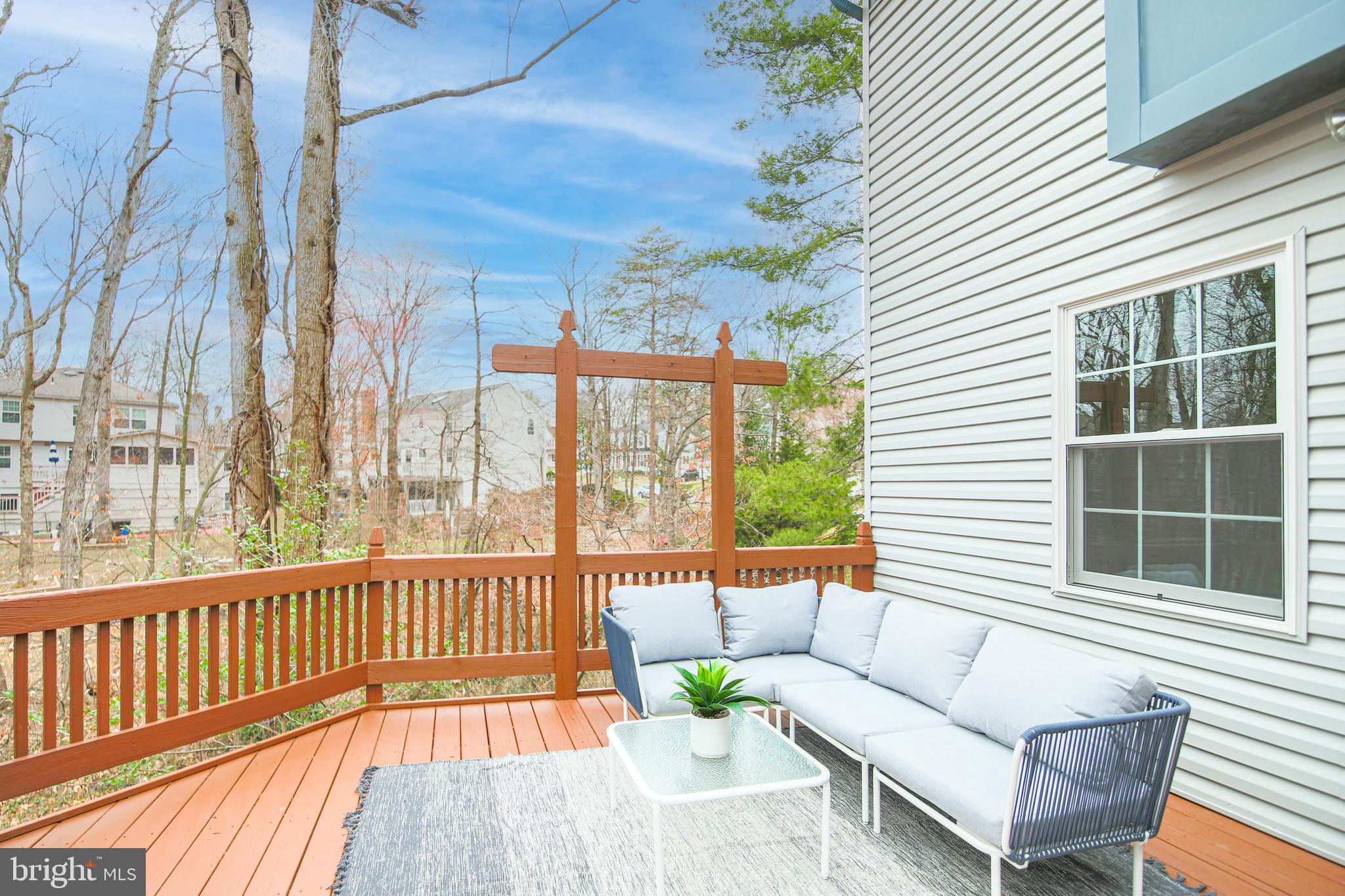 LAKE RIDGE - Residential