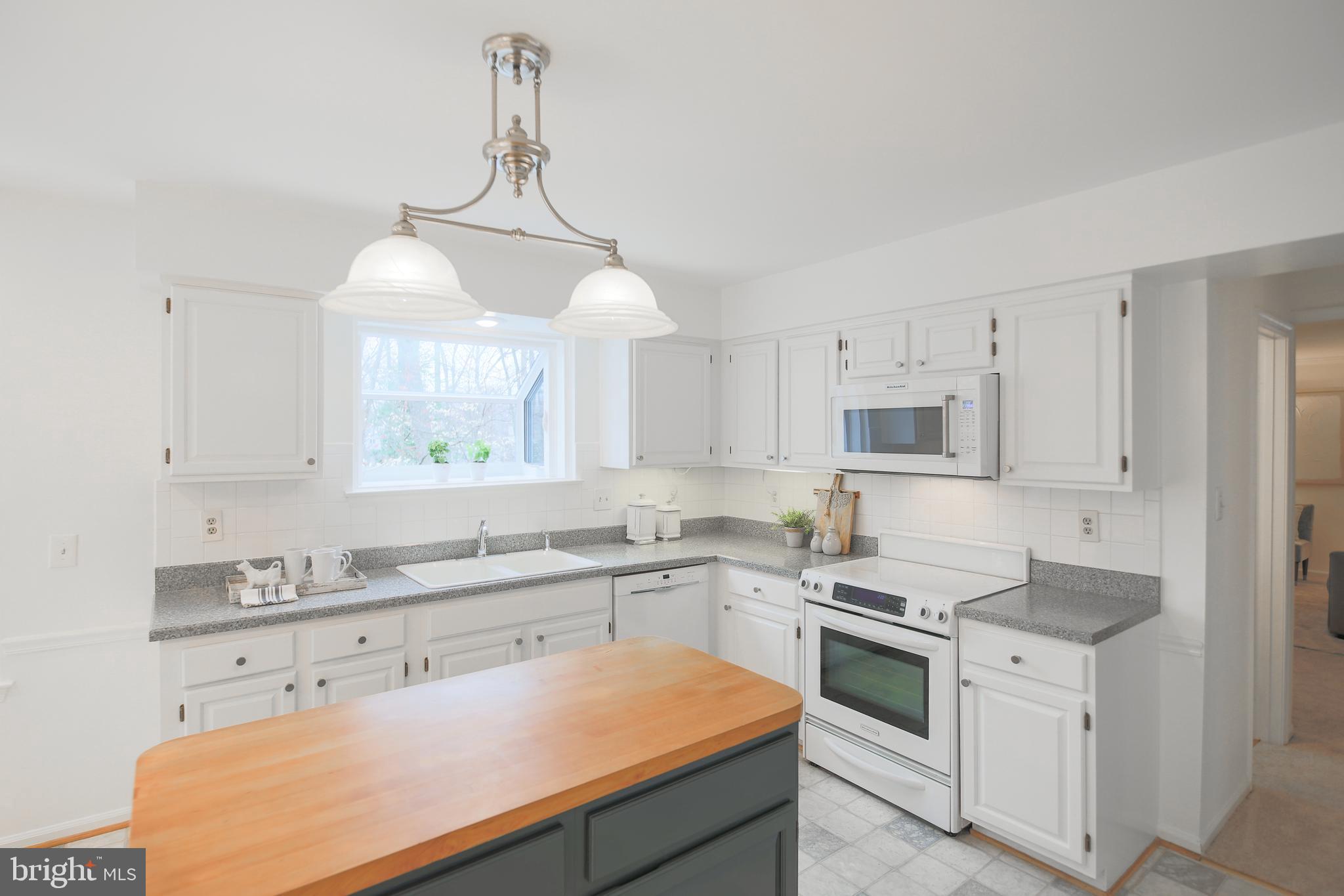 LAKE RIDGE - Residential