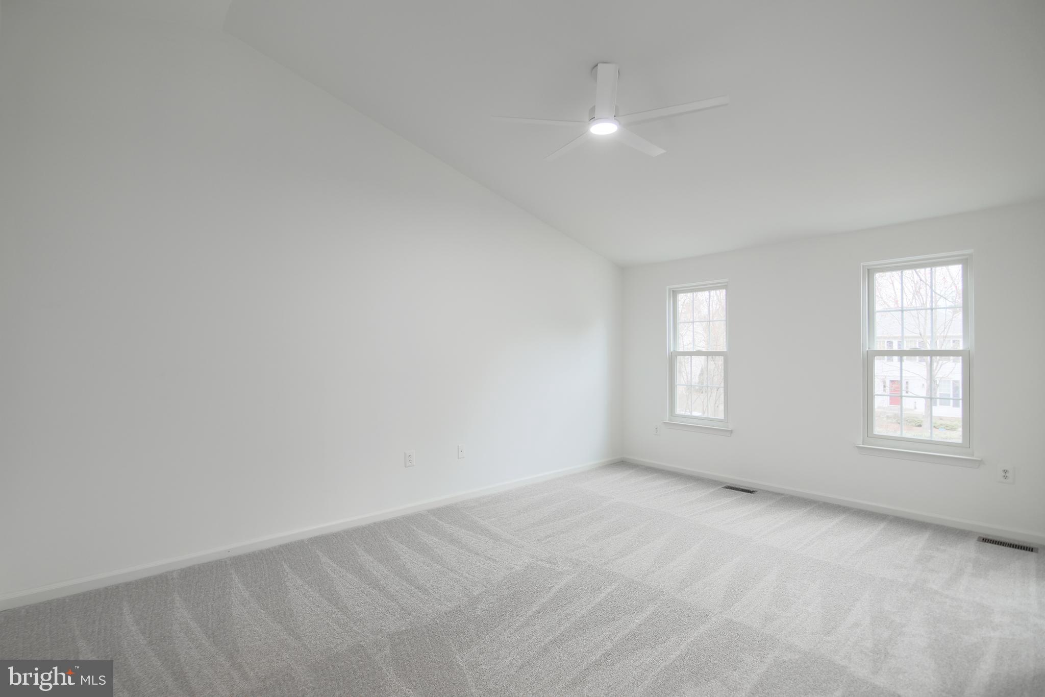 LAKE RIDGE - Residential