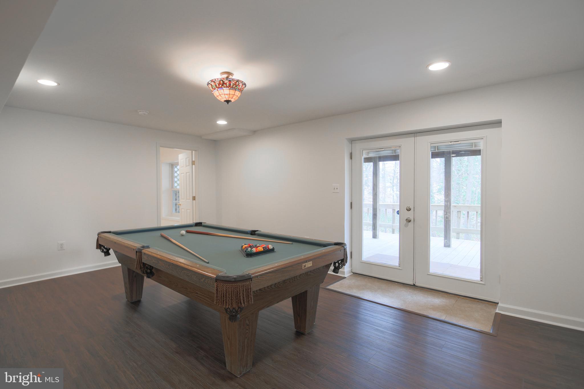 LAKE RIDGE - Residential