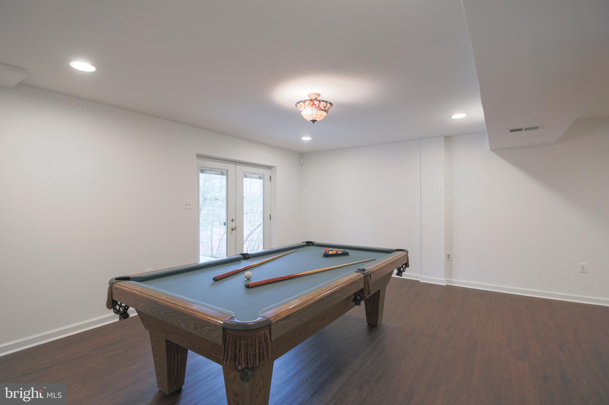 LAKE RIDGE - Residential