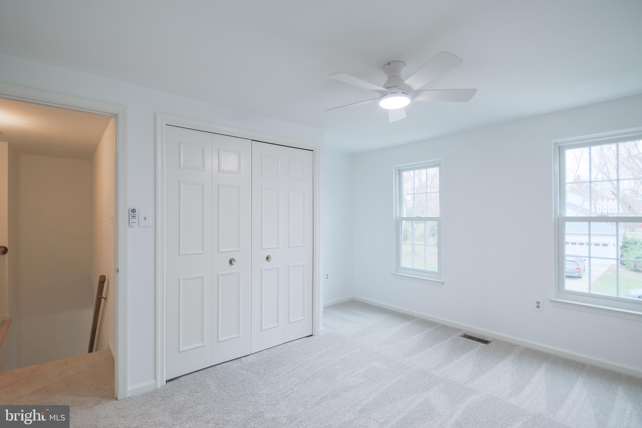 LAKE RIDGE - Residential