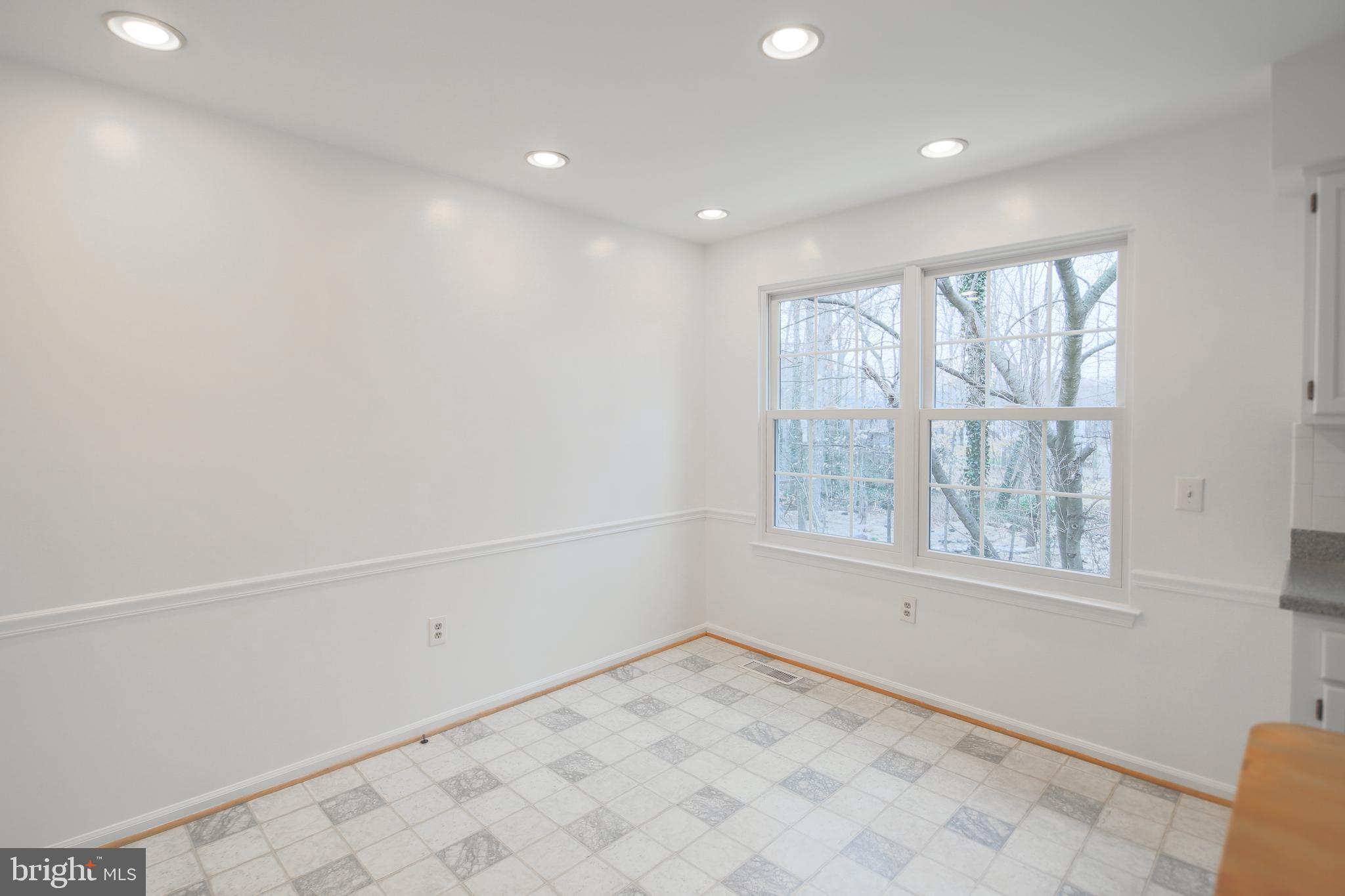 LAKE RIDGE - Residential