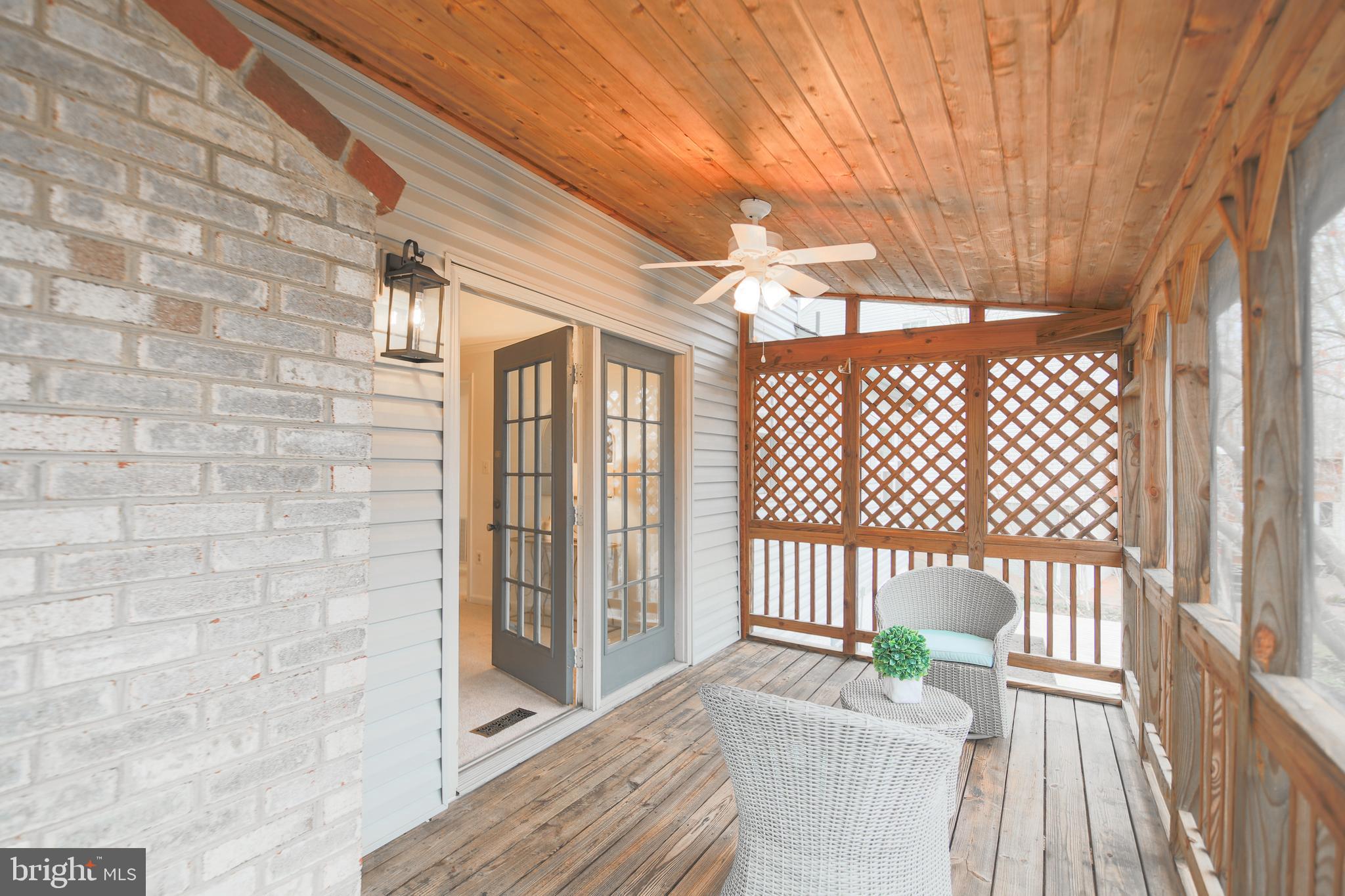 LAKE RIDGE - Residential