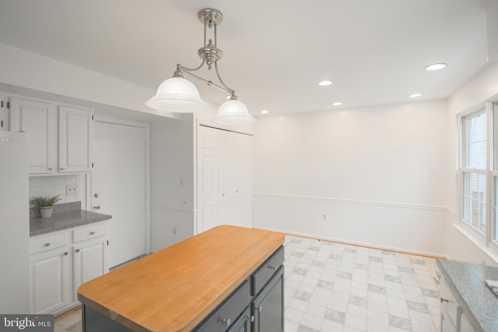 LAKE RIDGE - Residential