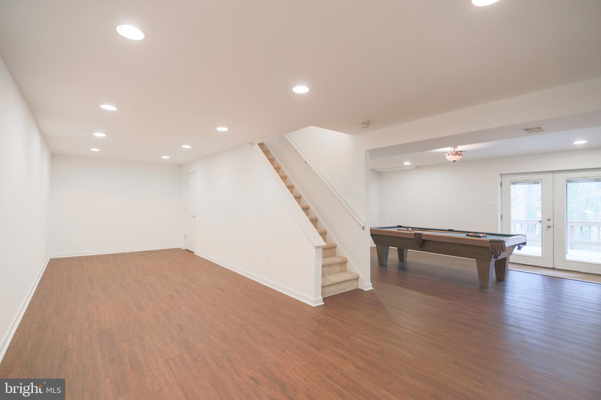 LAKE RIDGE - Residential