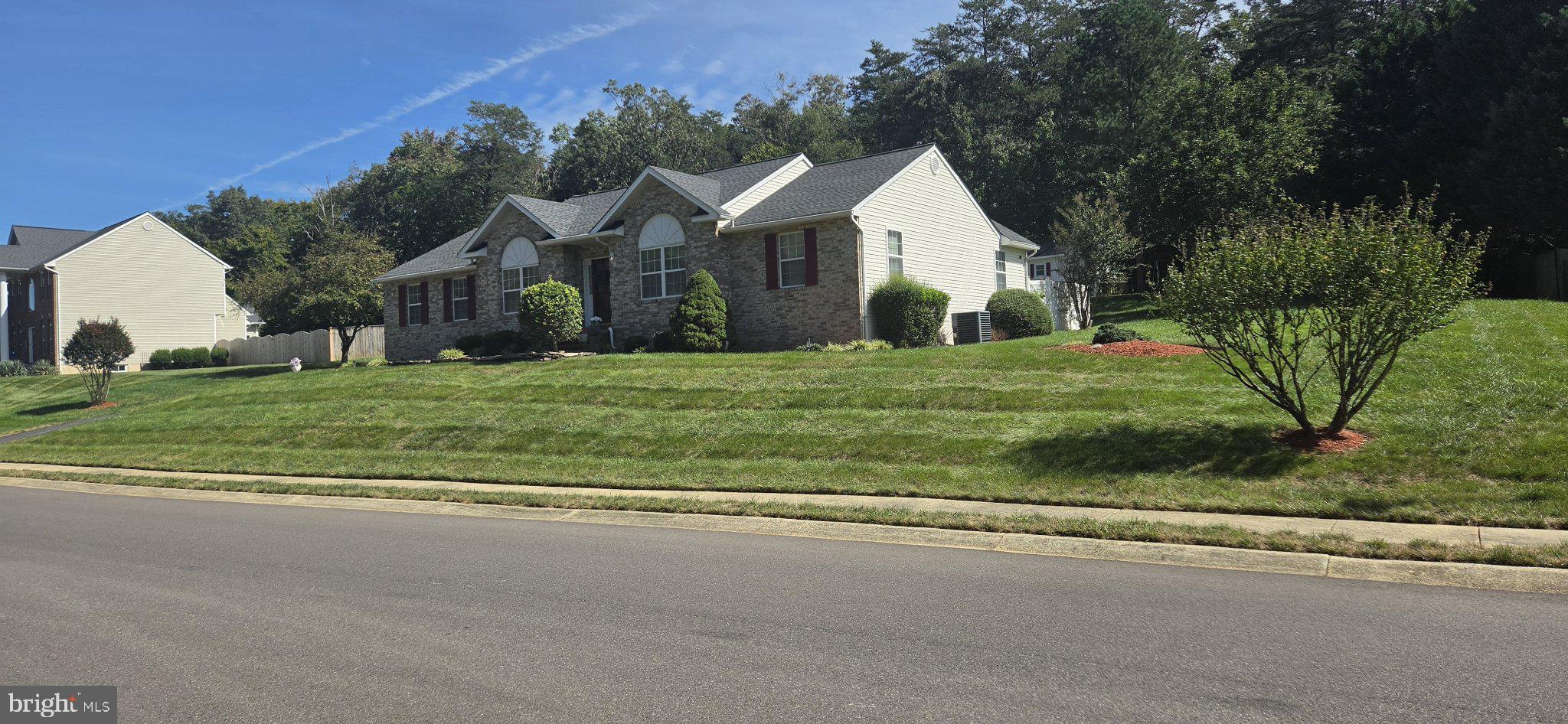 1032 NORFOLK DR DRIVE