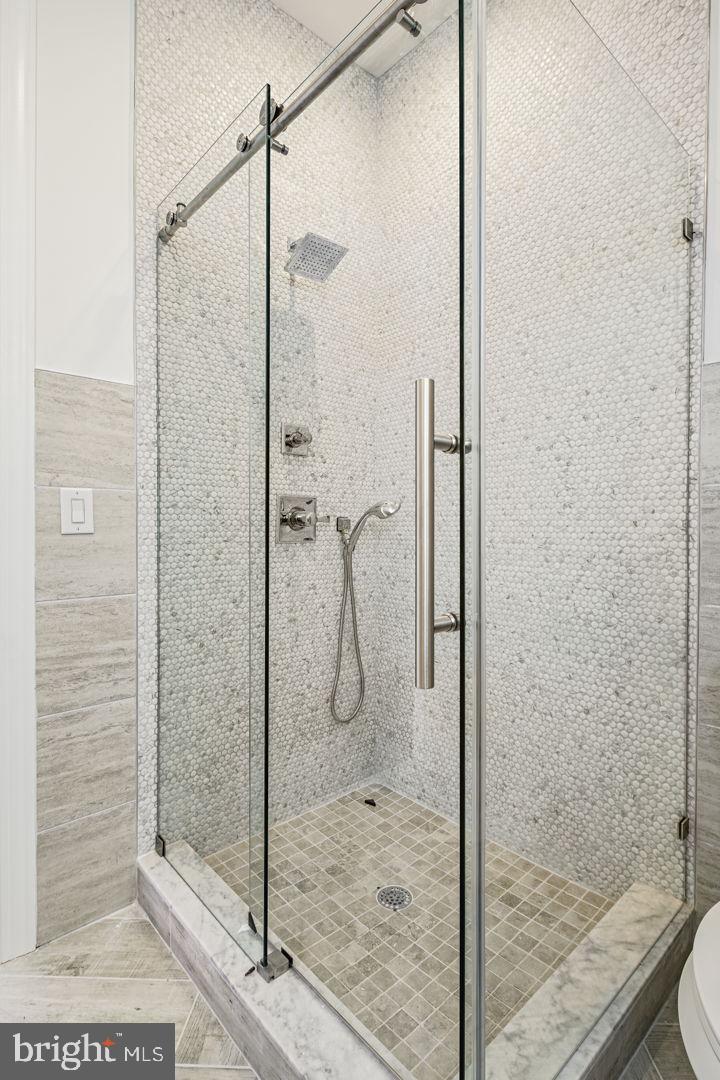 SPRING GARDEN - Residential Lease