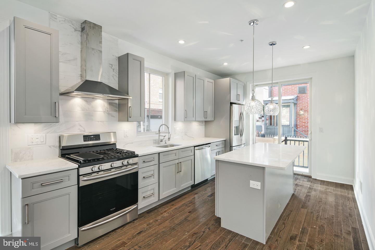 SPRING GARDEN - Residential Lease