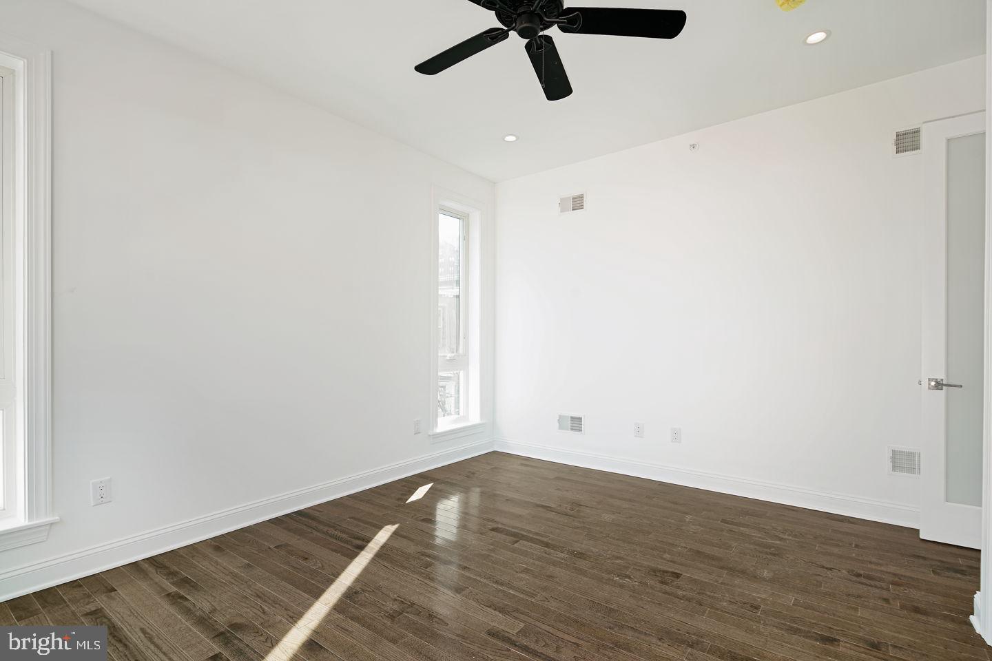 SPRING GARDEN - Residential Lease